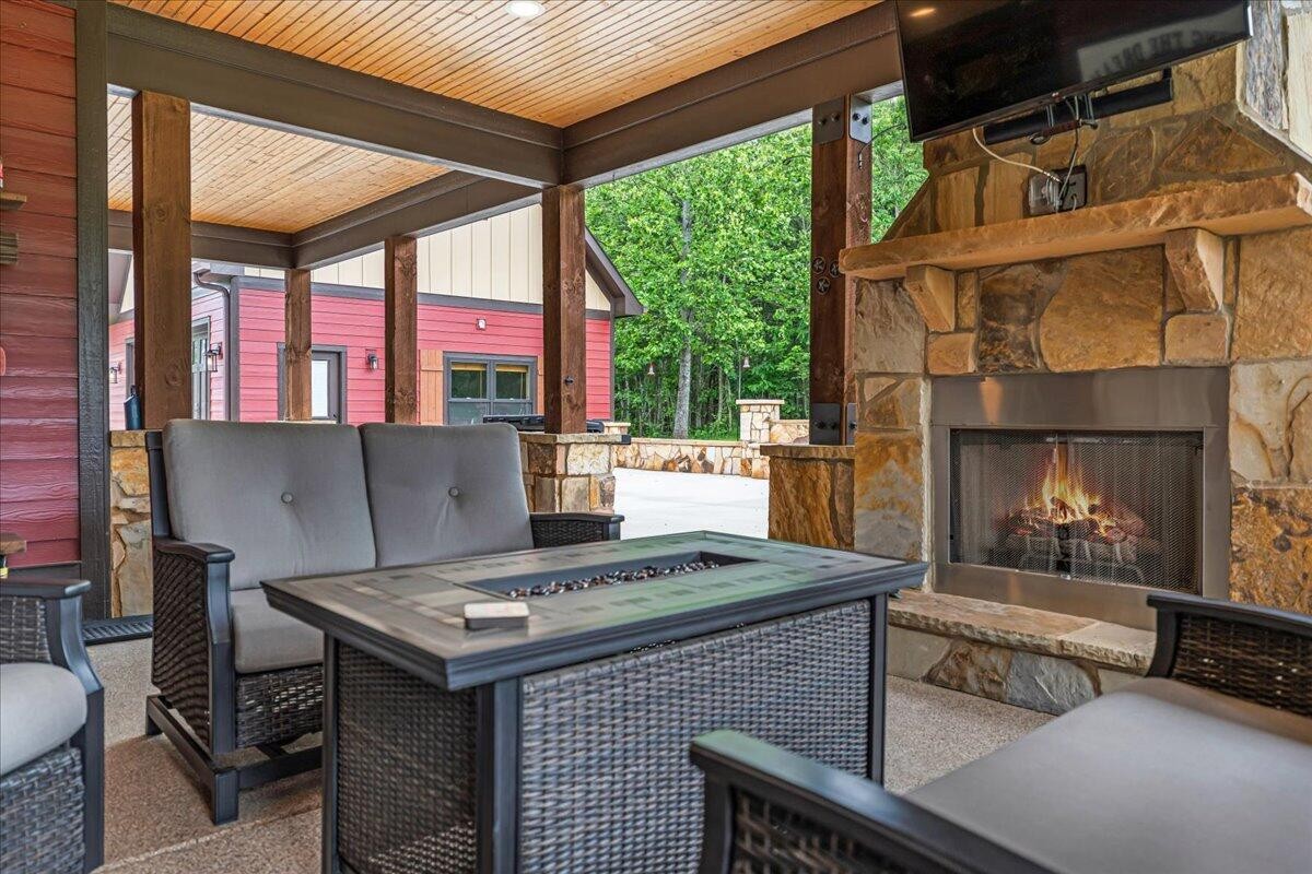 1165 River Bluffs Drive Property Photo 62