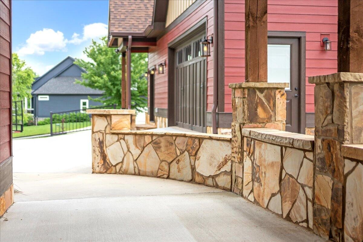 1165 River Bluffs Drive Property Photo 68