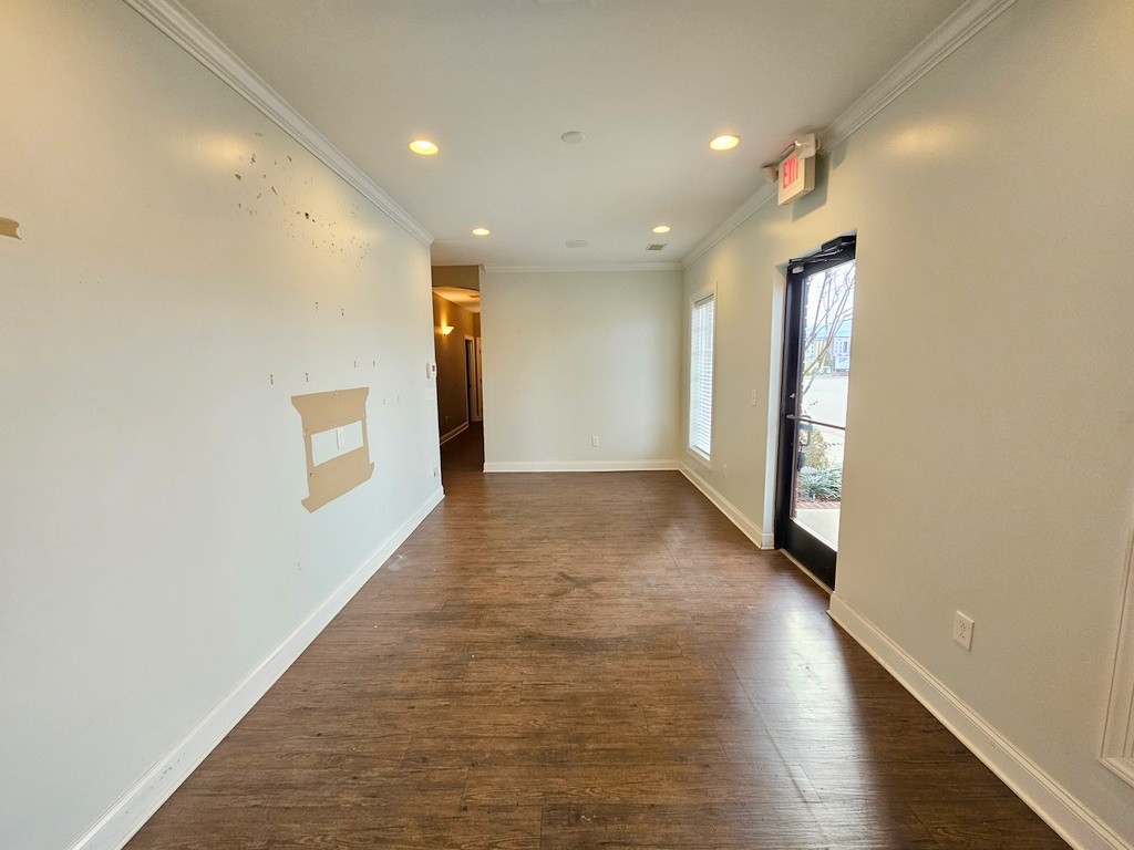 1175 Rock Springs Rd #100 Property Photo 5