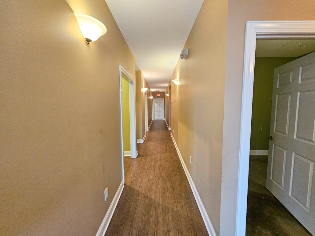 1175 Rock Springs Rd #100 Property Photo 6