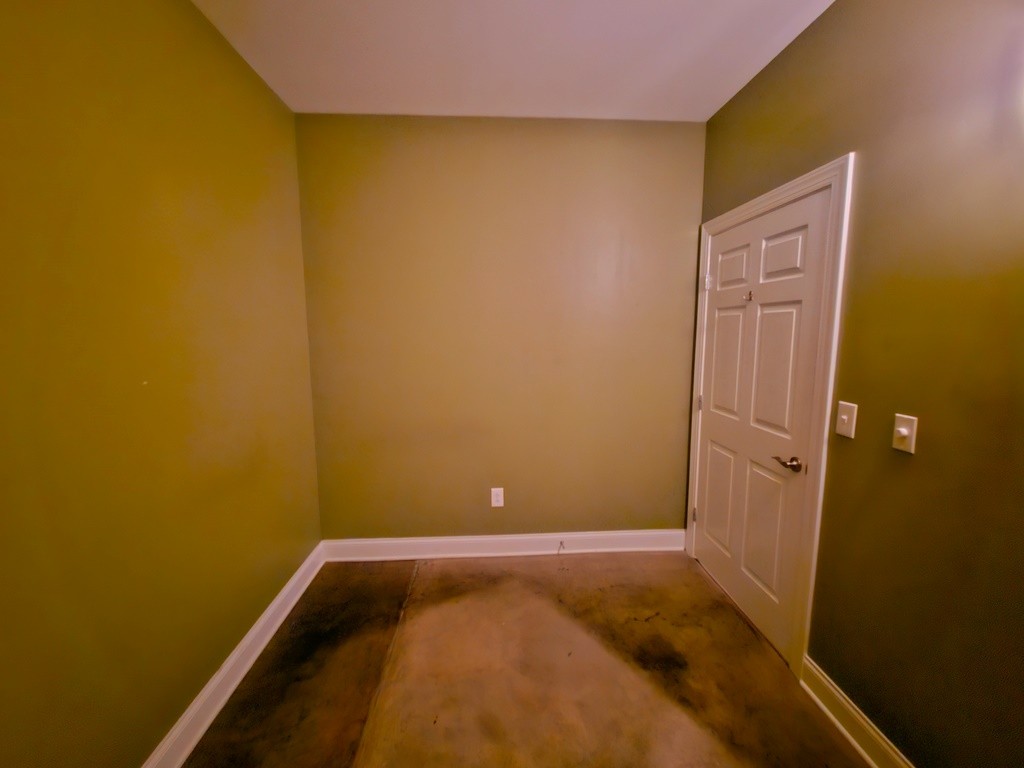 1175 Rock Springs Rd #100 Property Photo 20