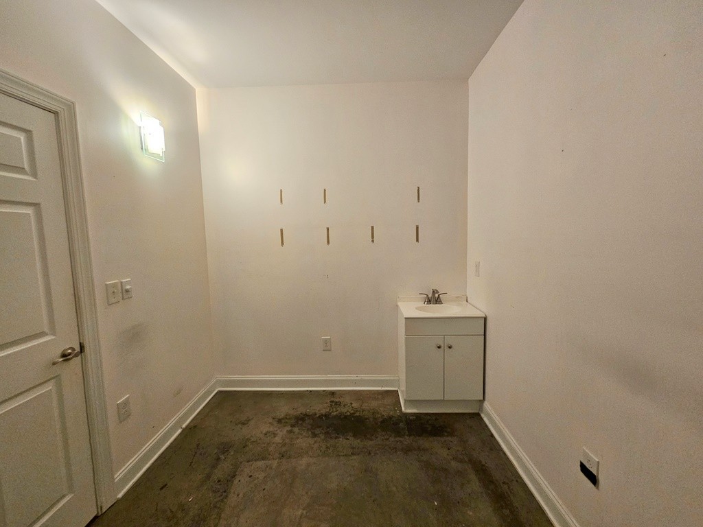 1175 Rock Springs Rd #100 Property Photo 26