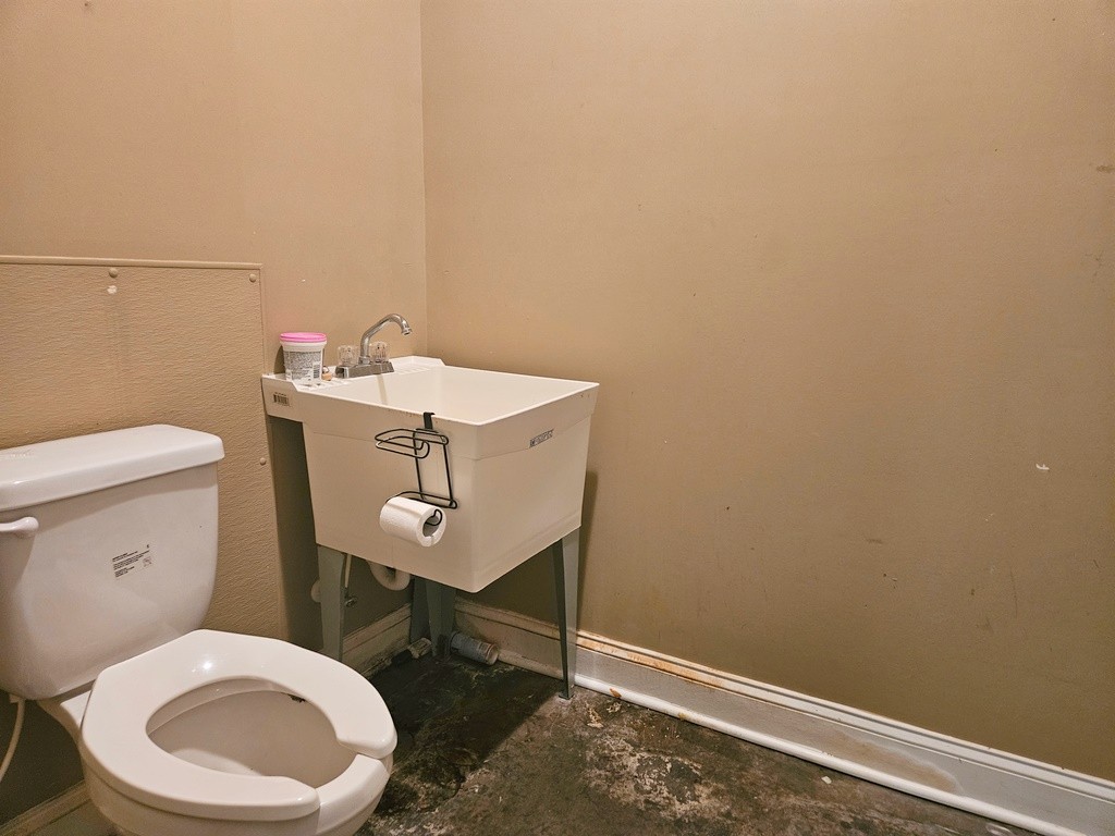 1175 Rock Springs Rd #100 Property Photo 29