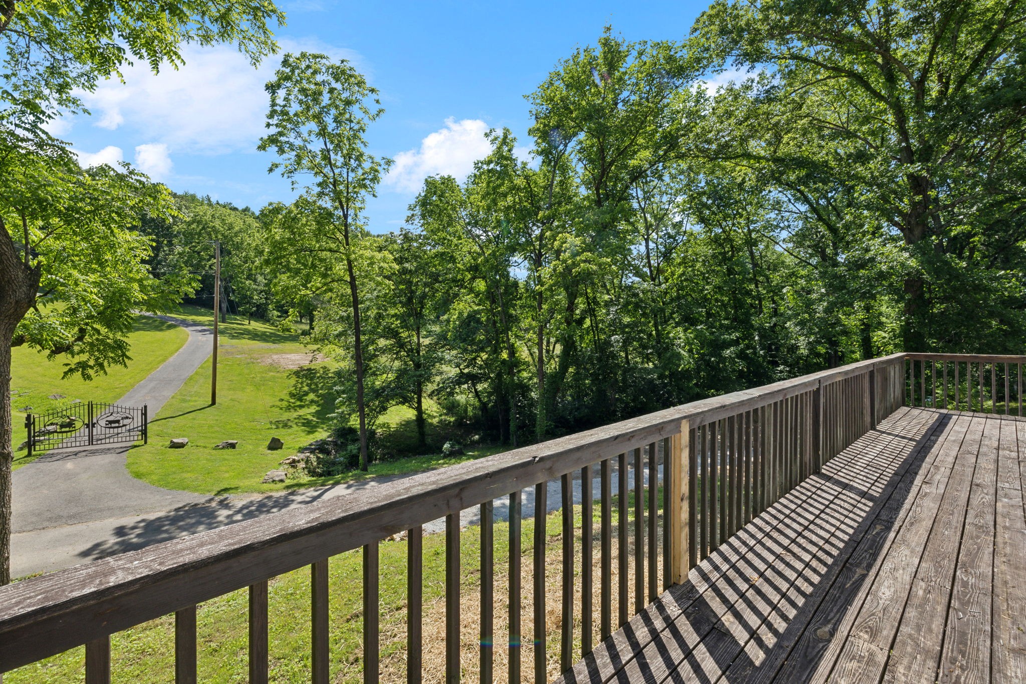8324 River Road Pike Property Photo 3