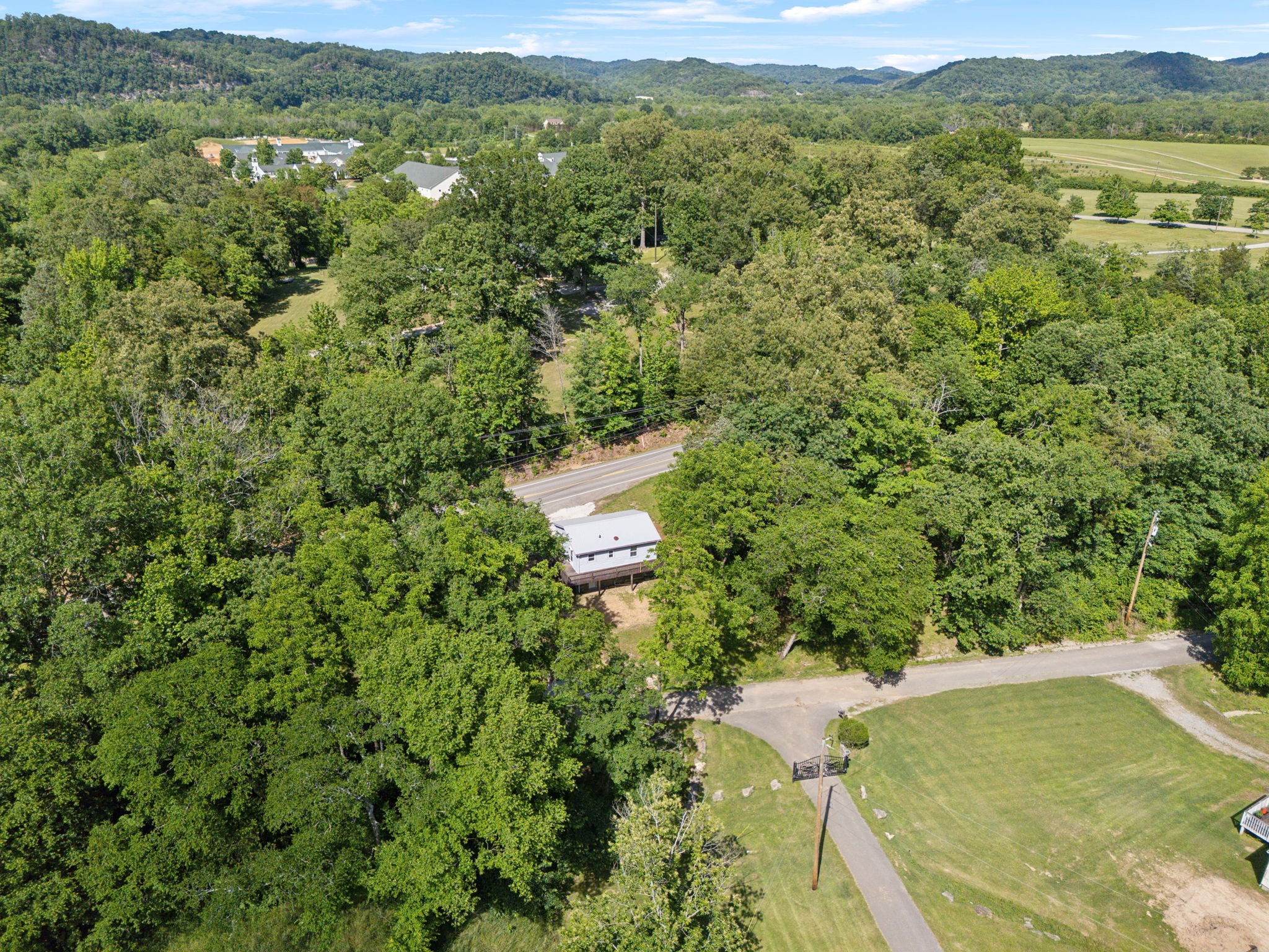 8324 River Road Pike Property Photo 28