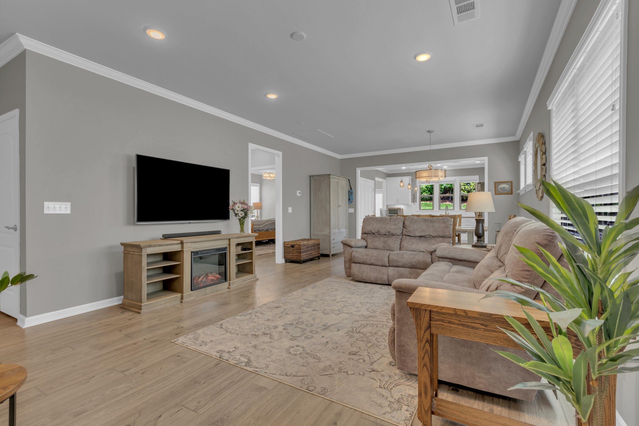 1753 Humphreys Gln Property Photo 6