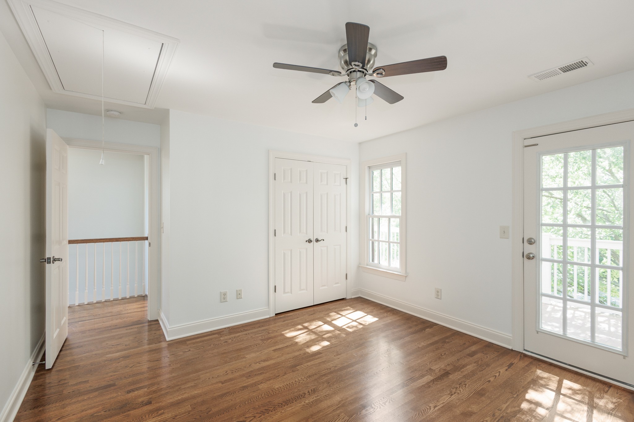 1132 Jewell Ave Property Photo 14