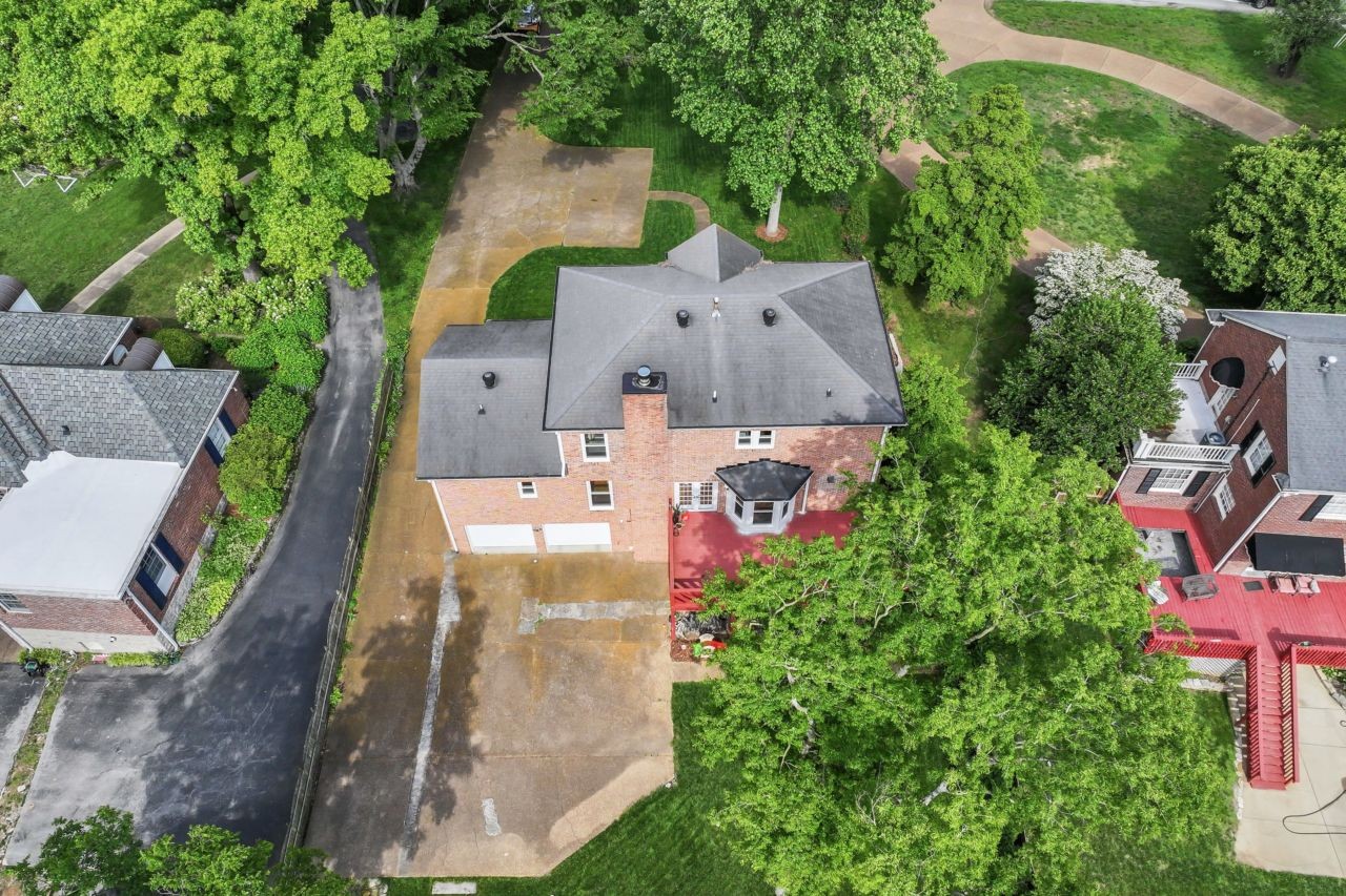 3504 Lealand Ln Property Photo 15