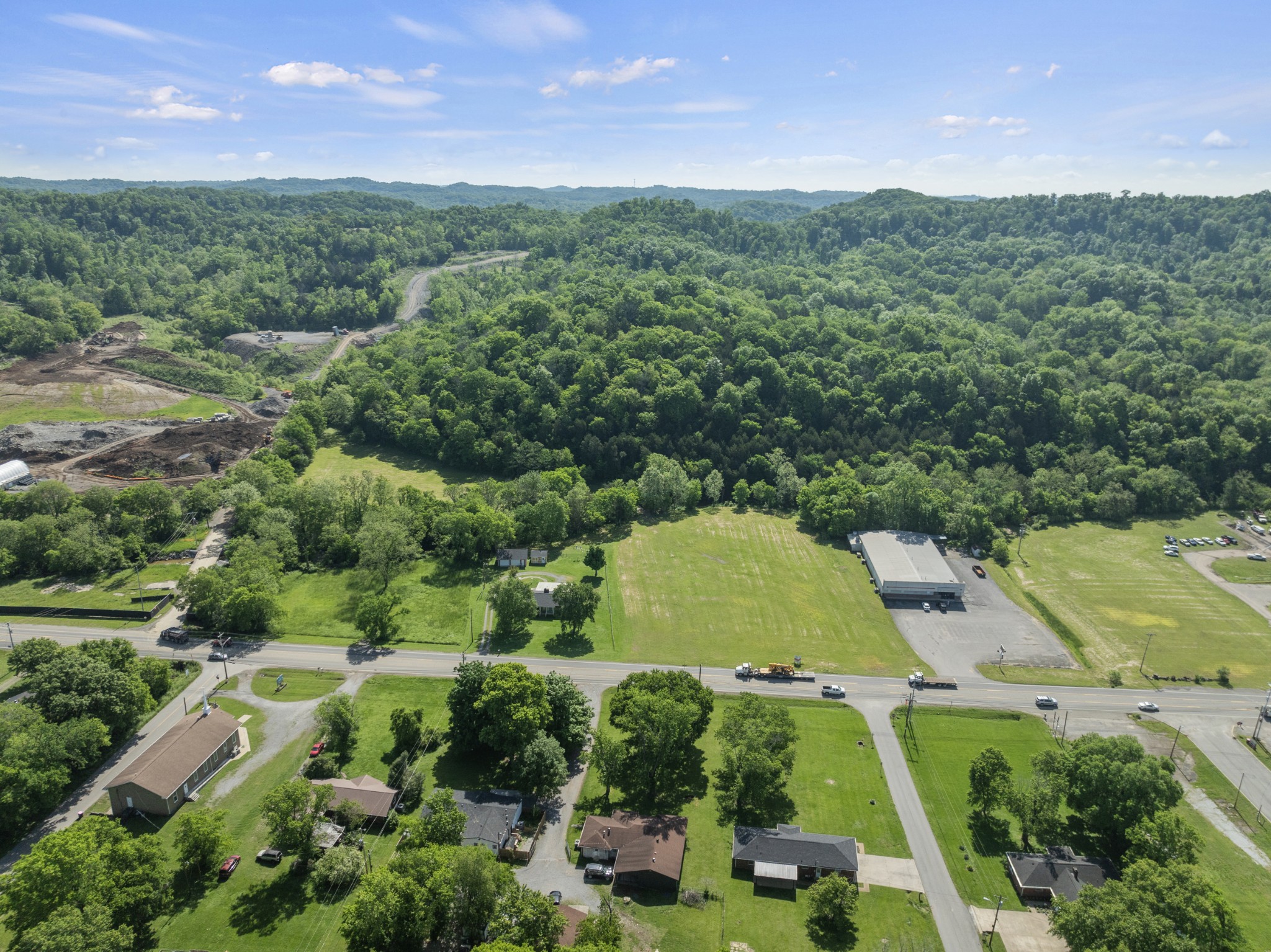 1135 Louisville Hwy Property Photo 6
