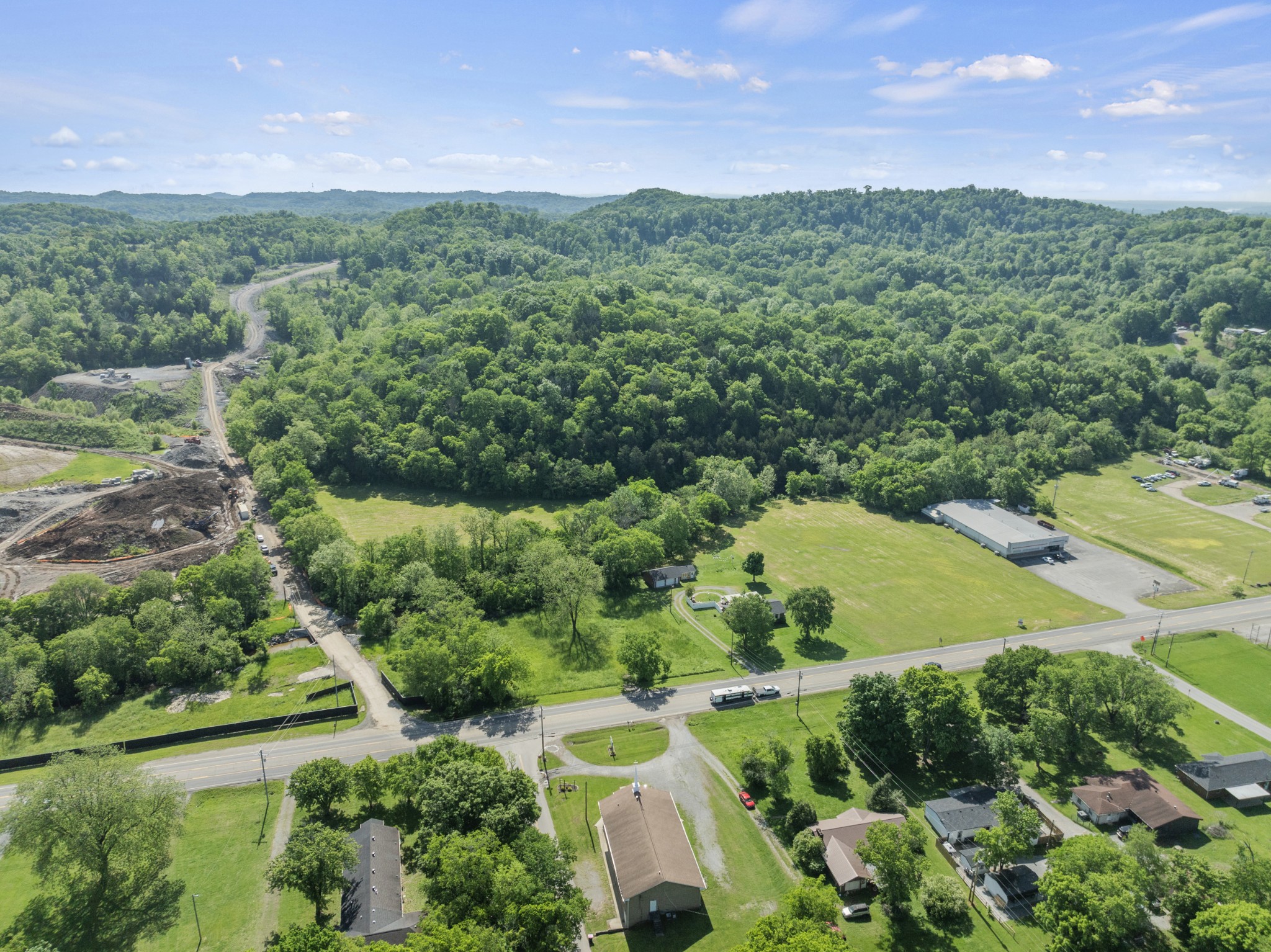 1135 Louisville Hwy Property Photo 7