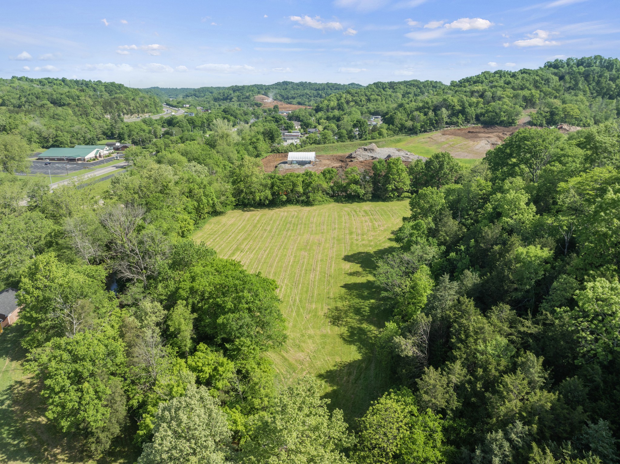 1135 Louisville Hwy Property Photo 12