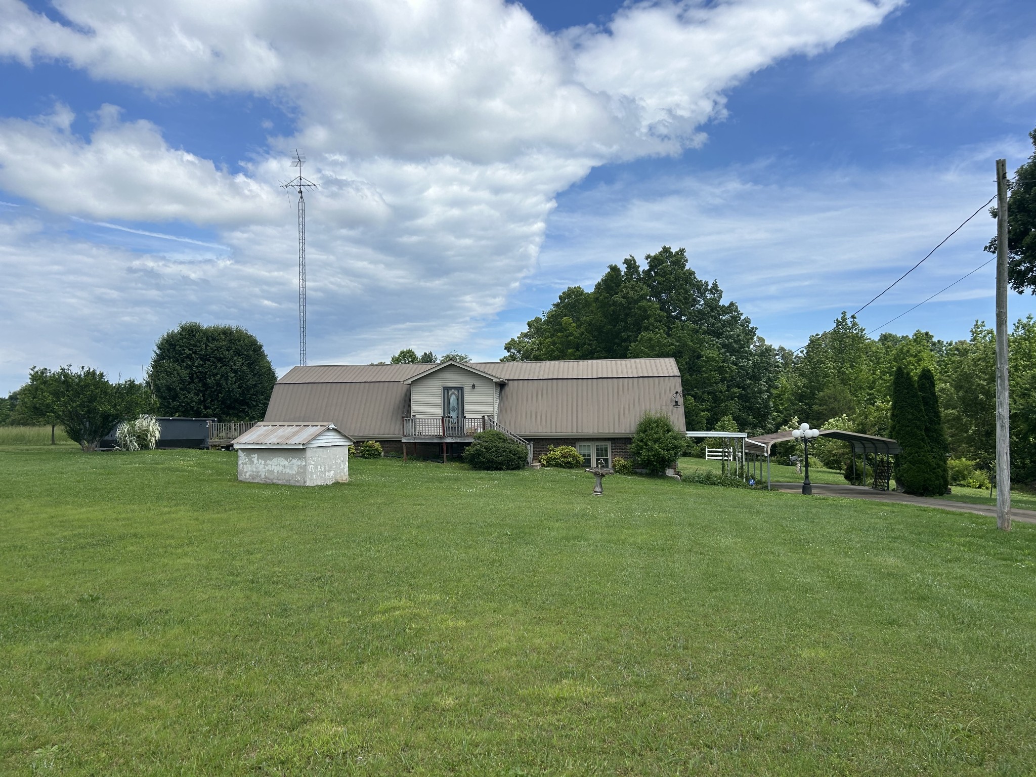 236 Beartown Rd Property Photo 1