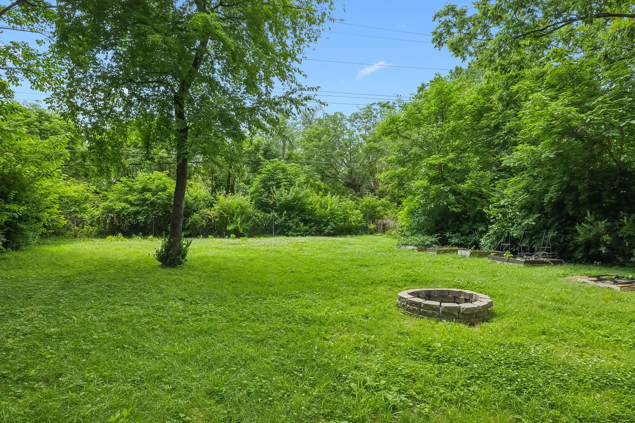 2127 Crystal Dr Property Photo 21