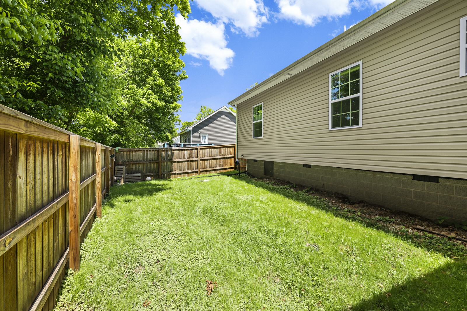 103 Lockhart St Property Photo 31