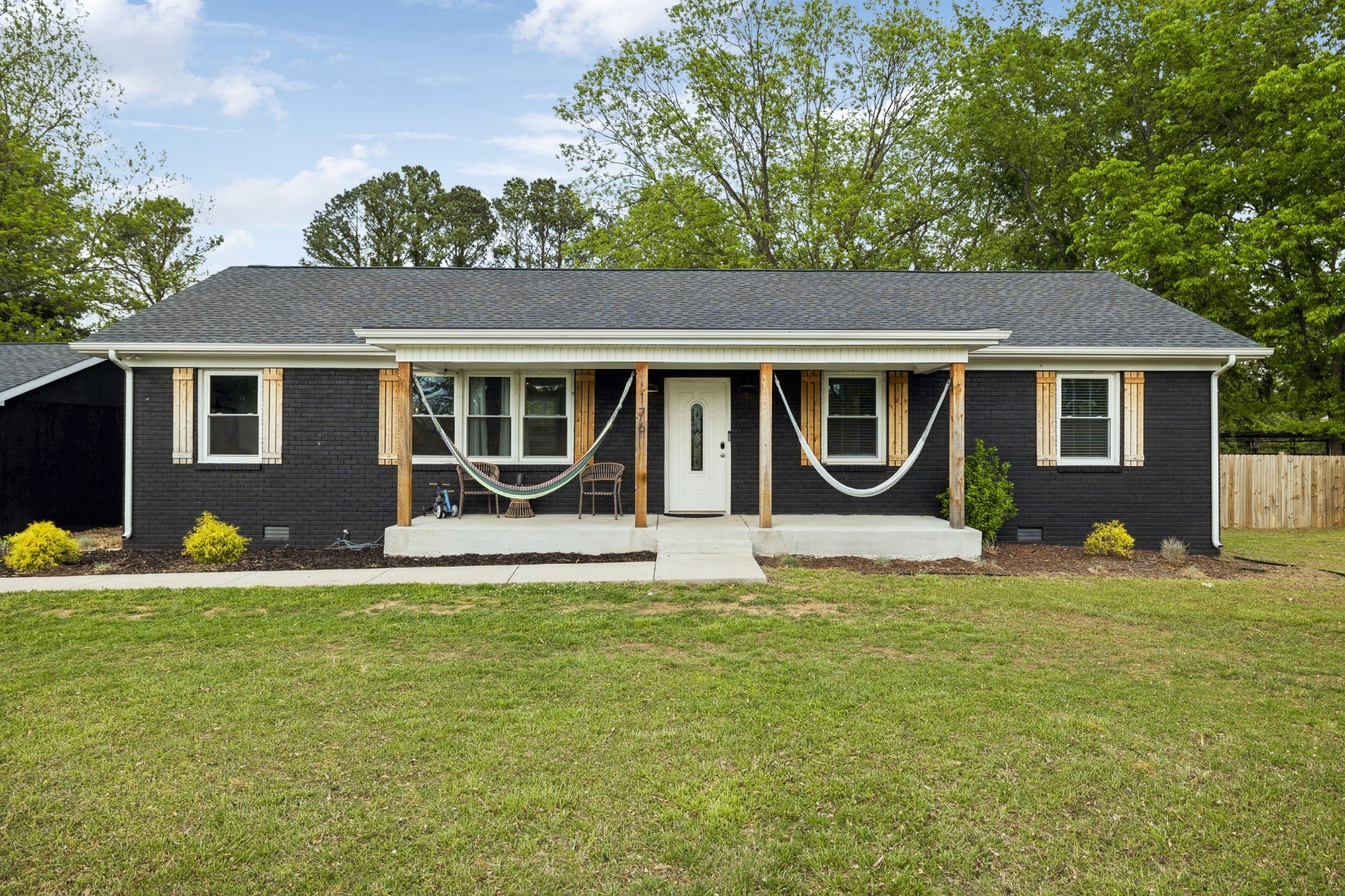 176 Morningside Dr Property Photo 6