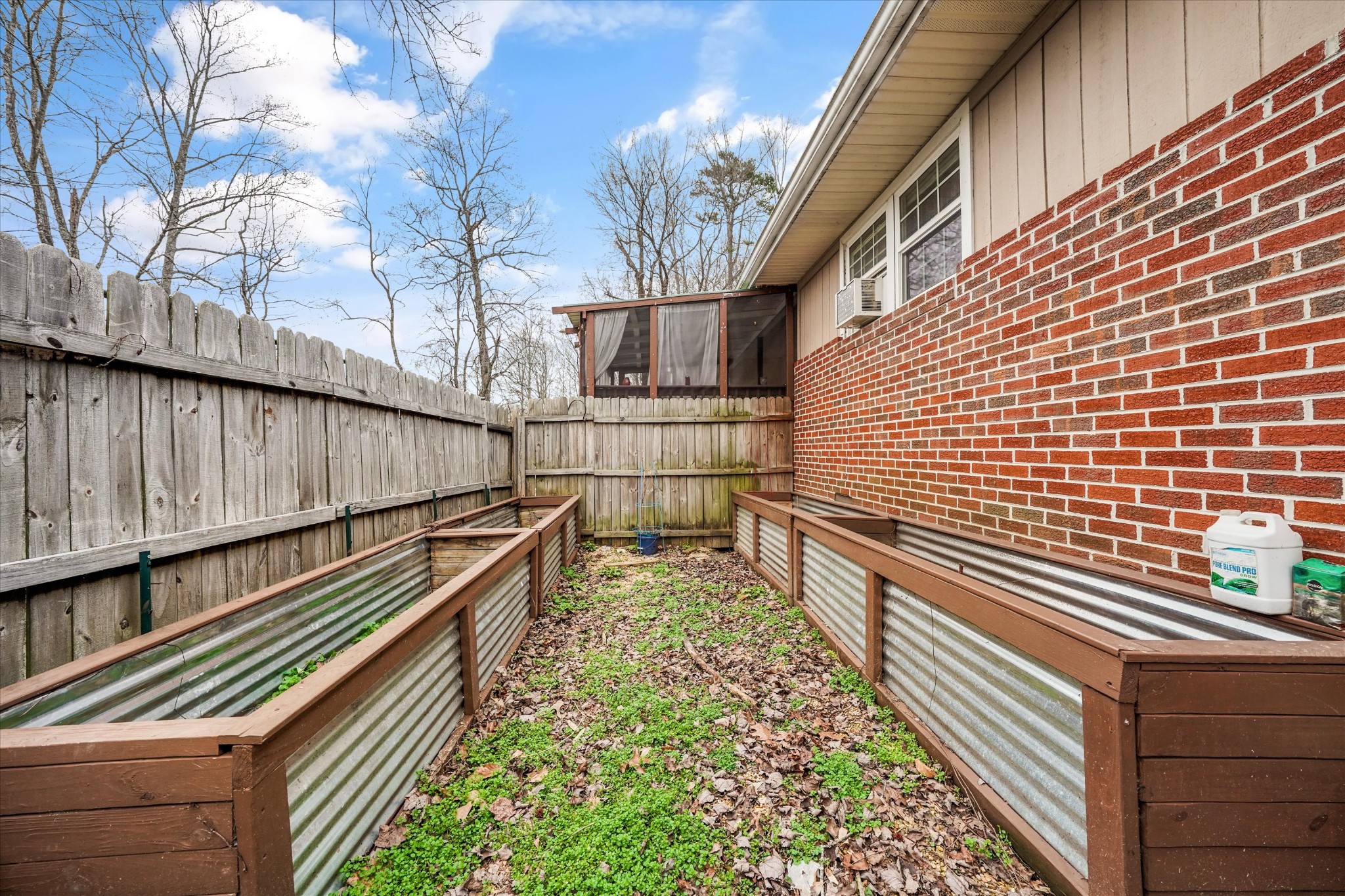 131 Scott Rd Property Photo 45