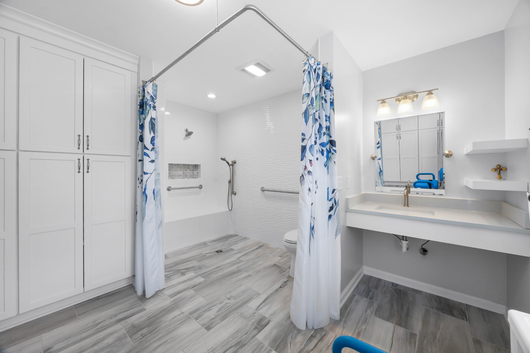 2207 Tom Dr Property Photo 40