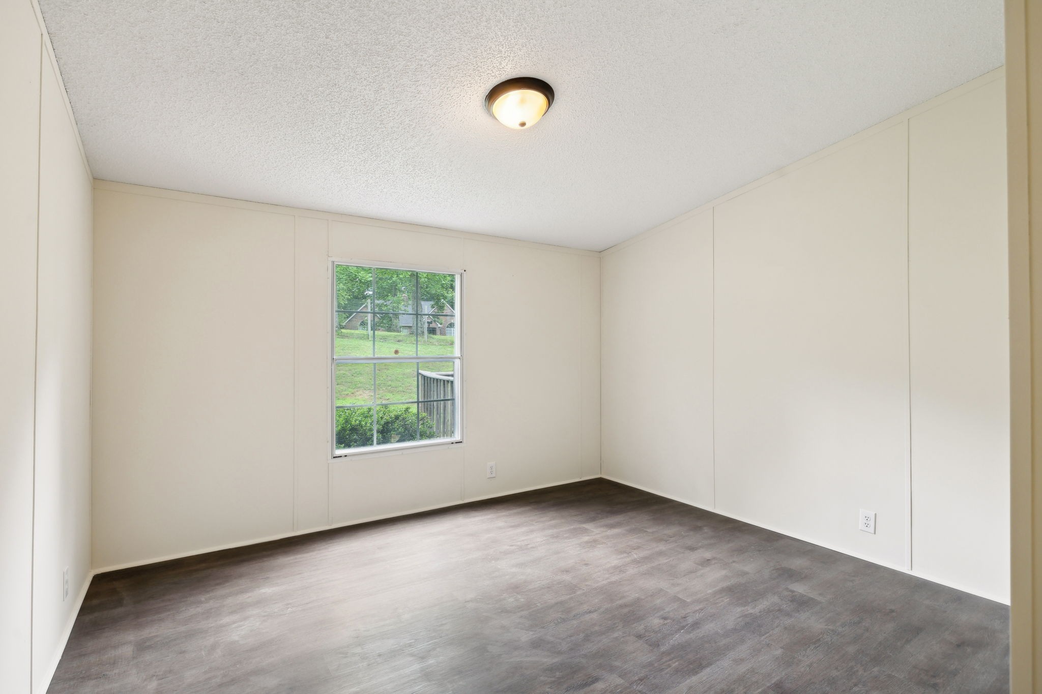 729 Gibbs Rd Property Photo 16