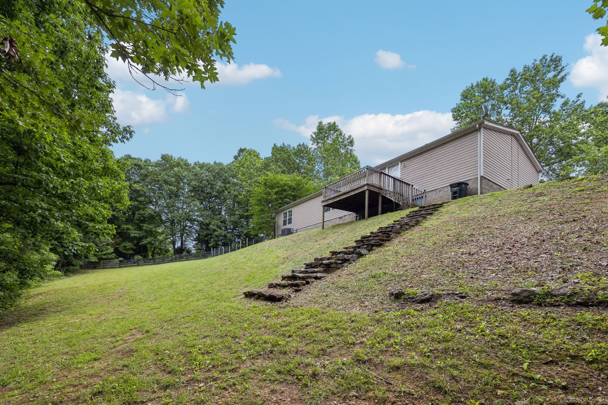 729 Gibbs Rd Property Photo 20