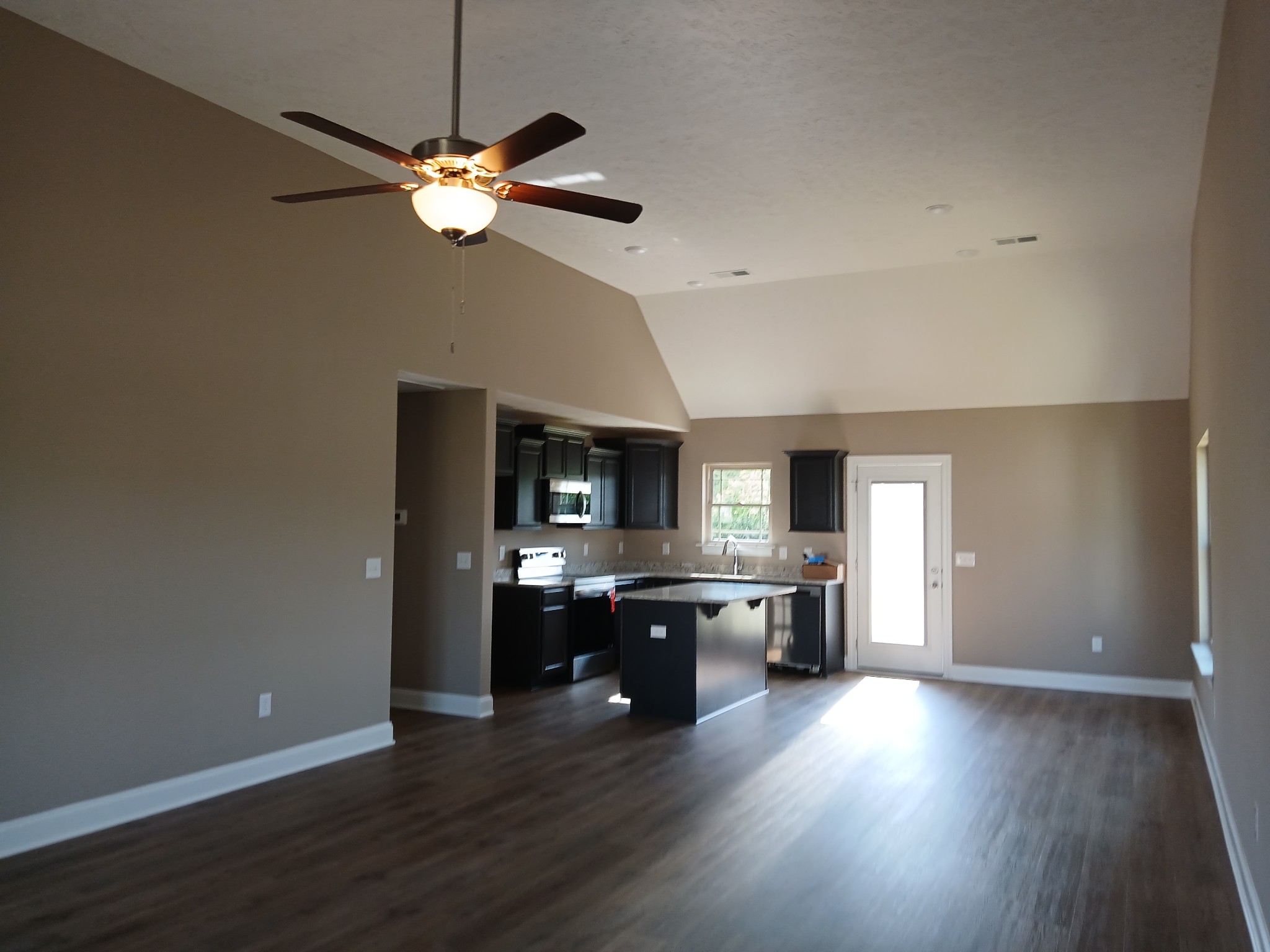 2121 Red Barn Road Property Photo 2