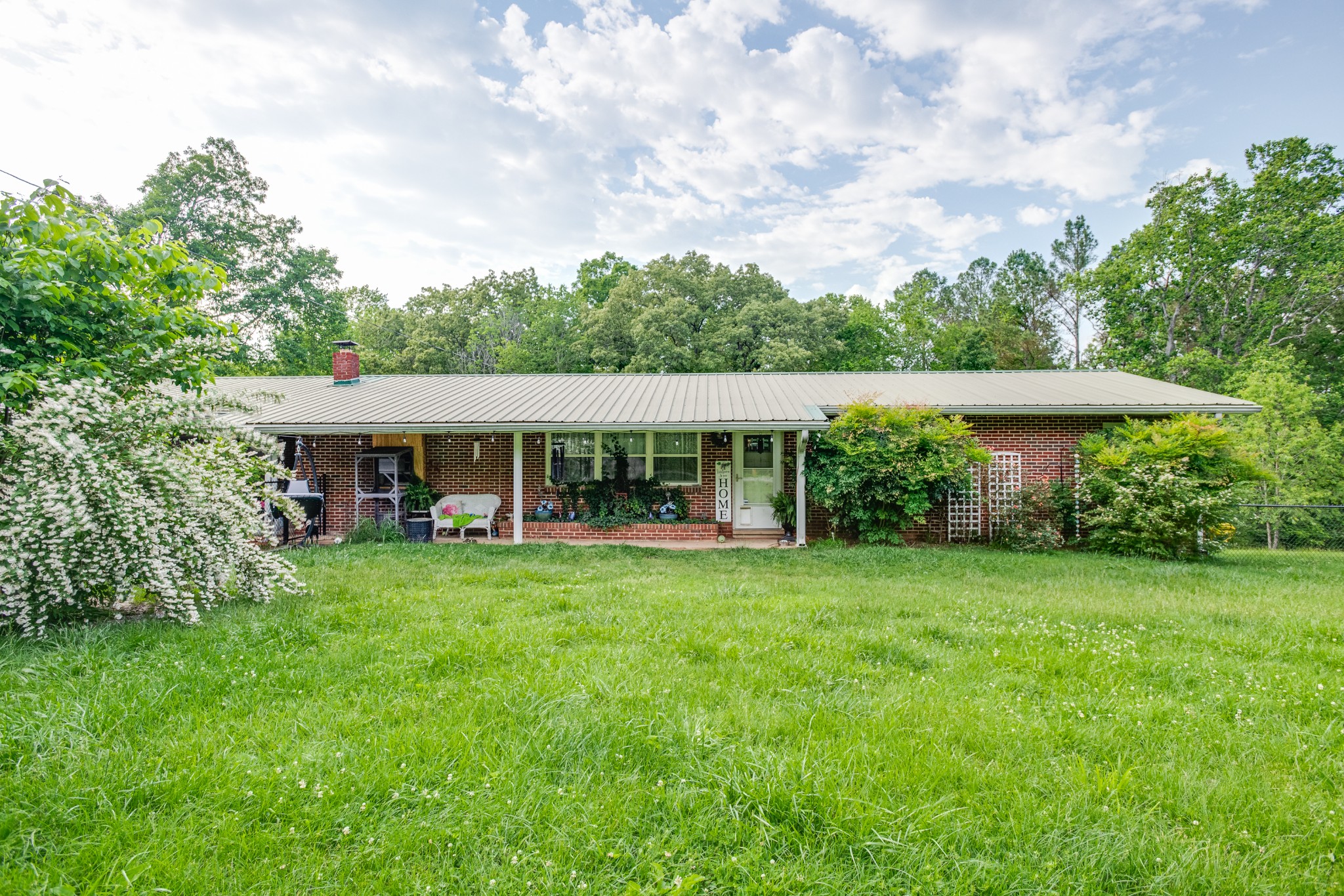 470 Arlington Street Property Photo 1