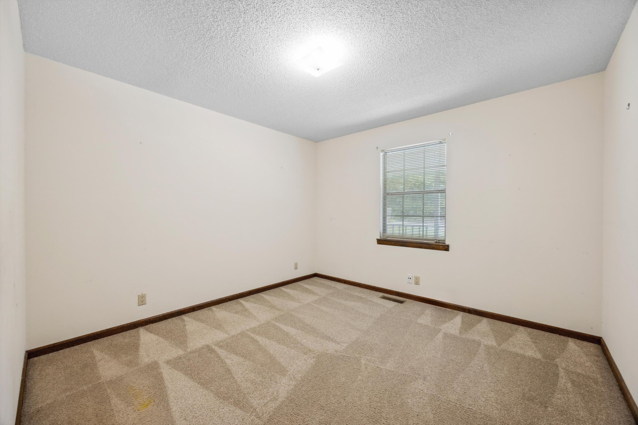 2126 Millard Road Property Photo 15