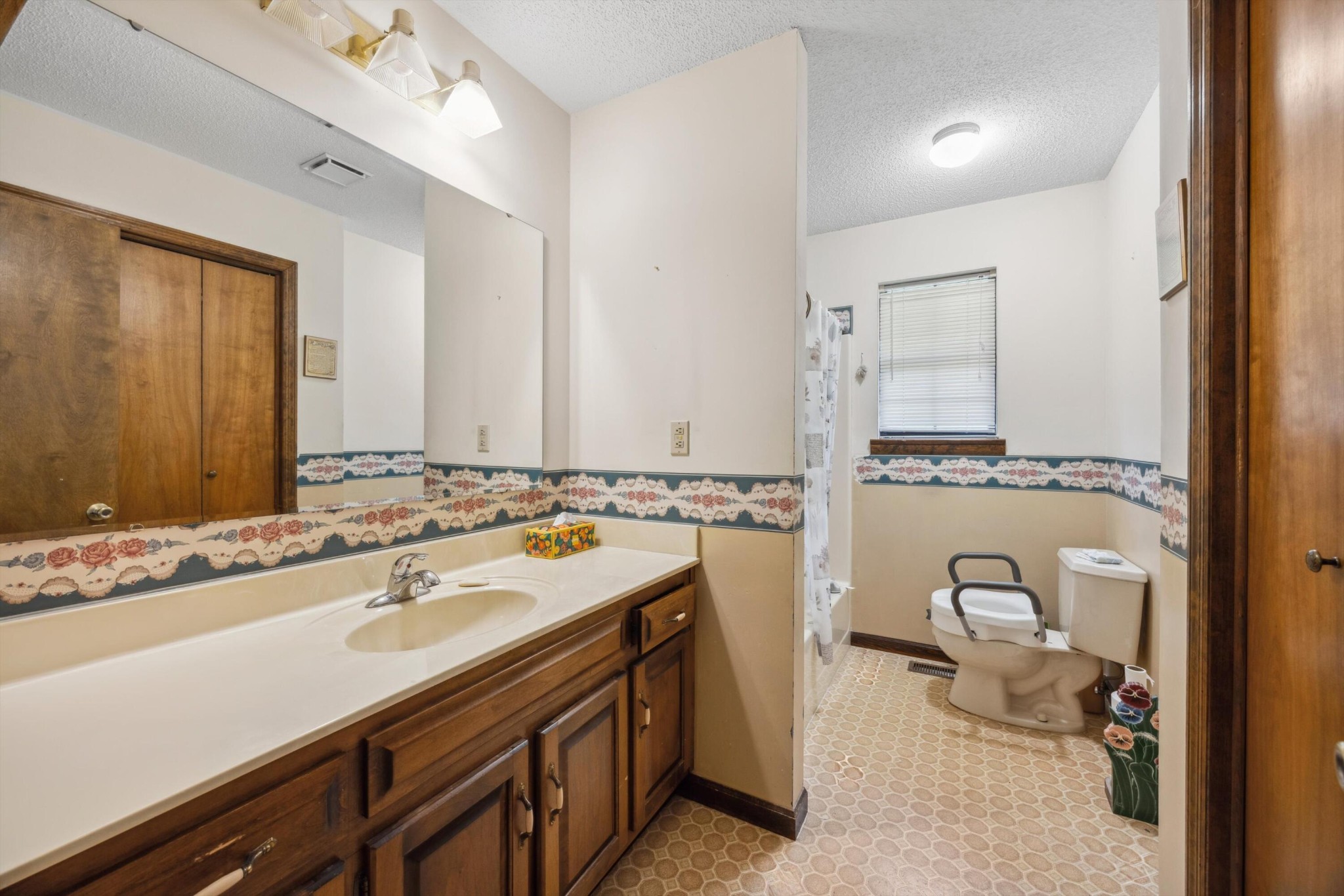 2126 Millard Road Property Photo 20