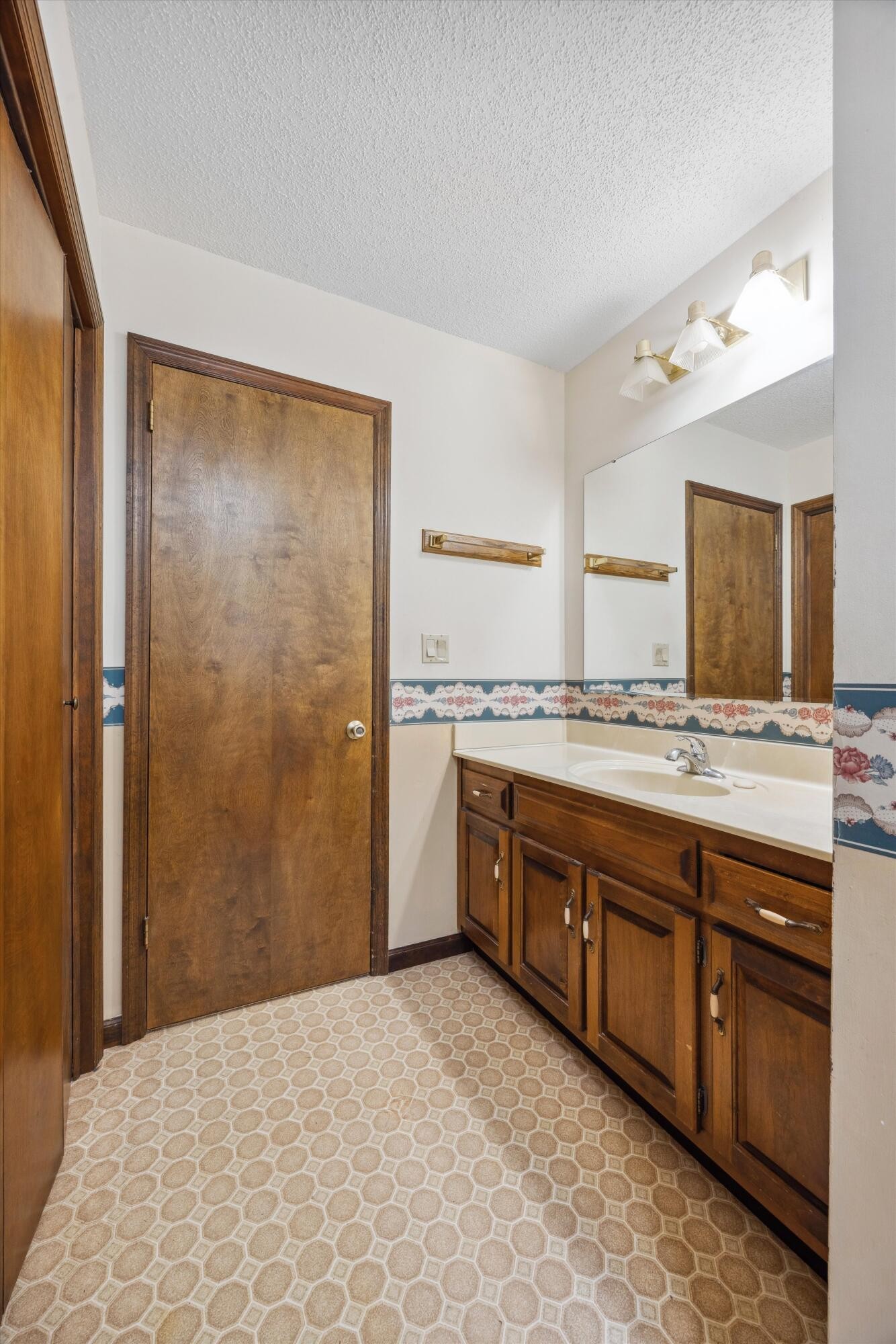 2126 Millard Road Property Photo 21