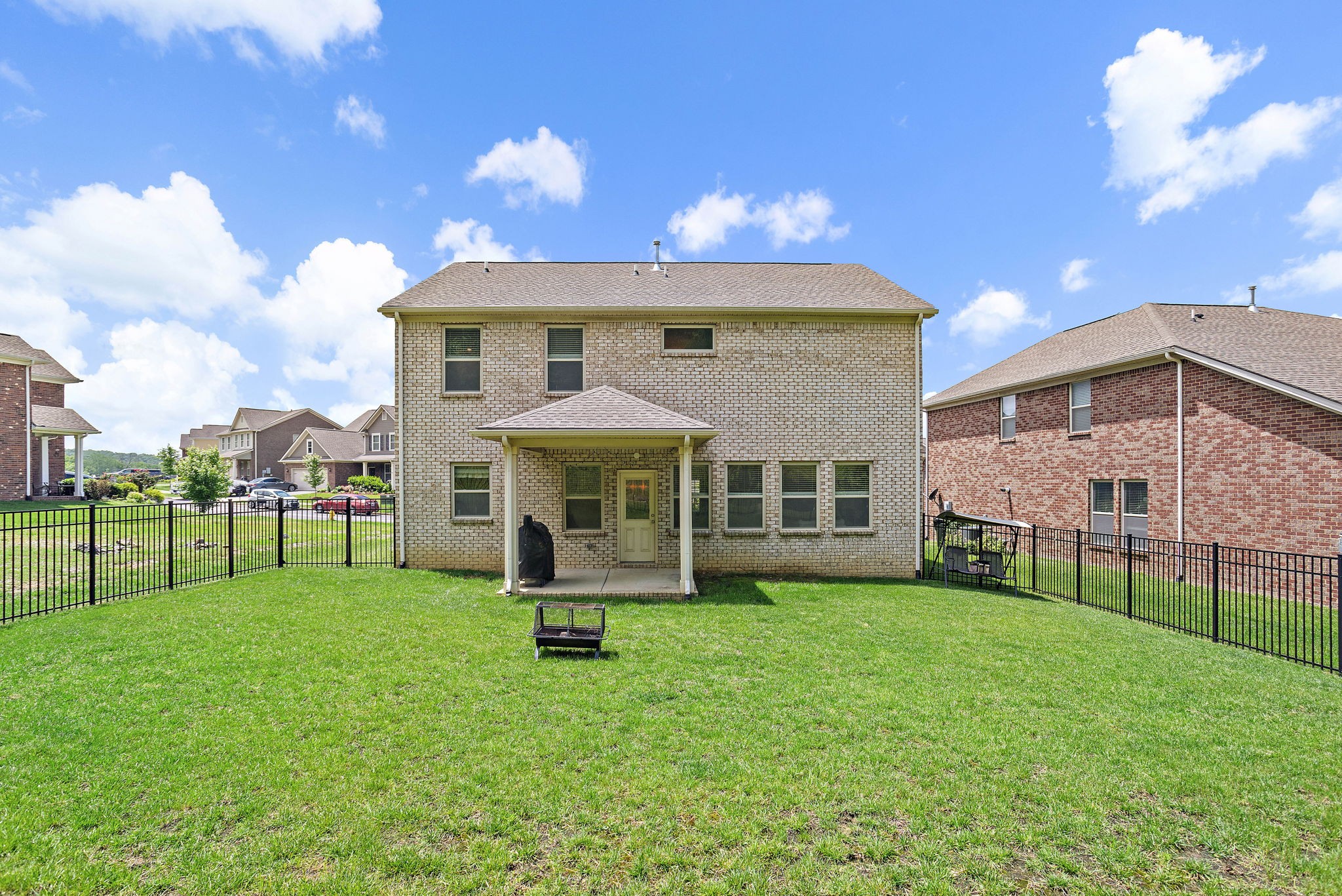 333 Blackthorn Ln Property Photo 42