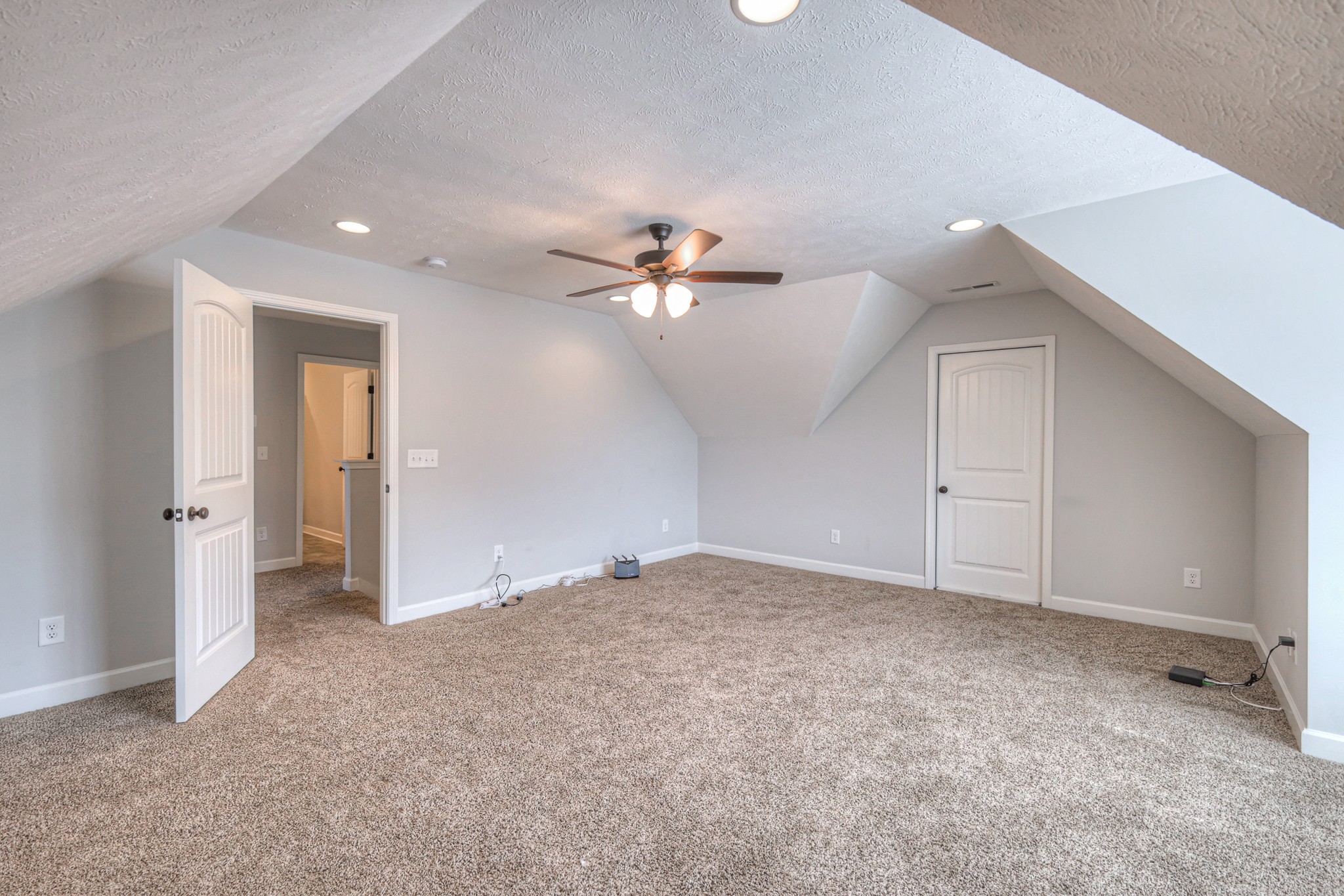 2910 Dusenburg Dr Property Photo 22