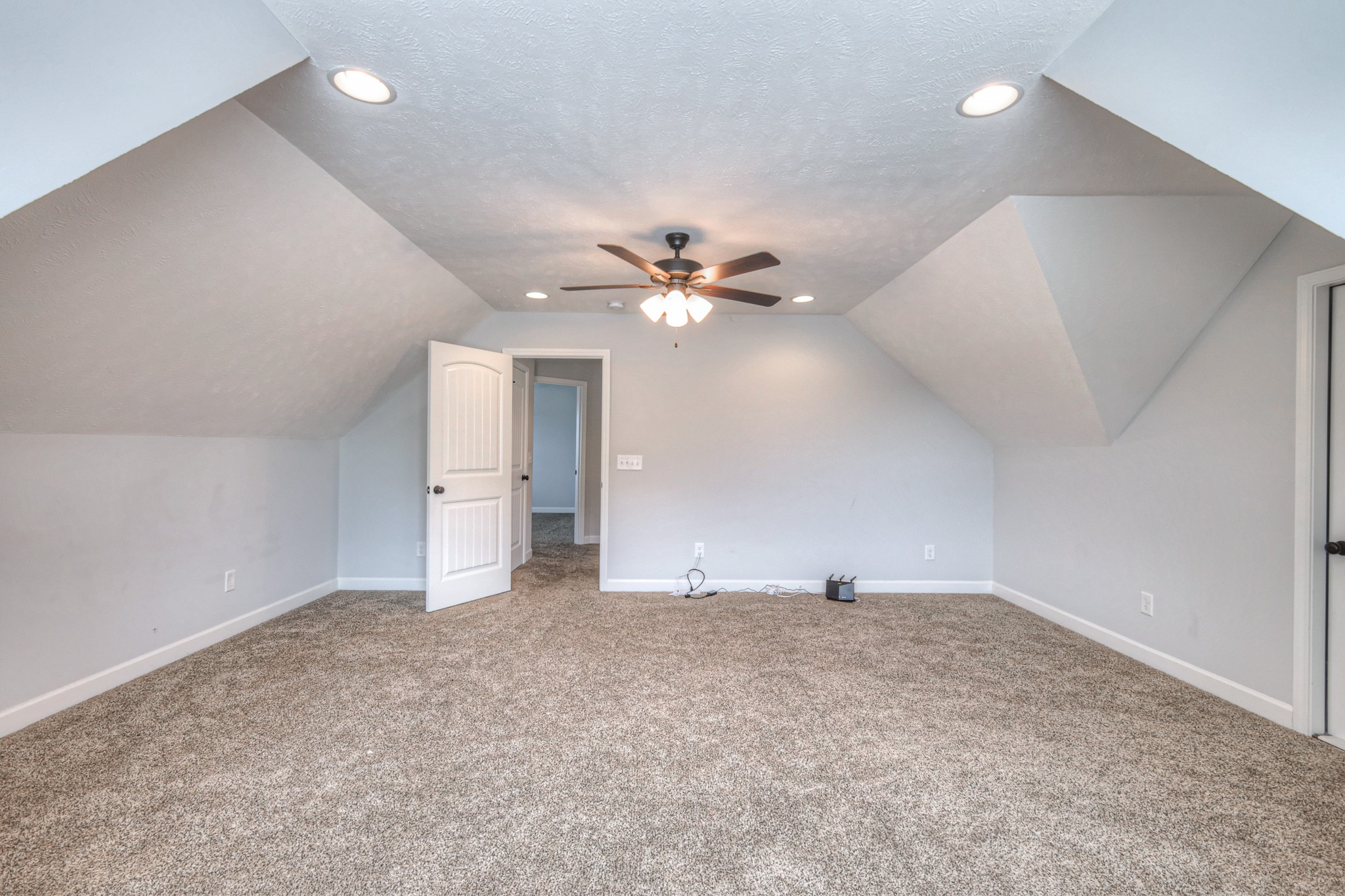 2910 Dusenburg Dr Property Photo 23