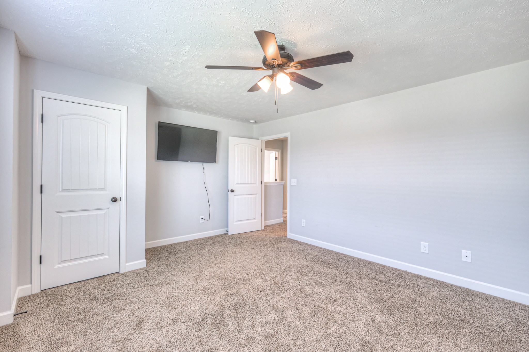 2910 Dusenburg Dr Property Photo 26