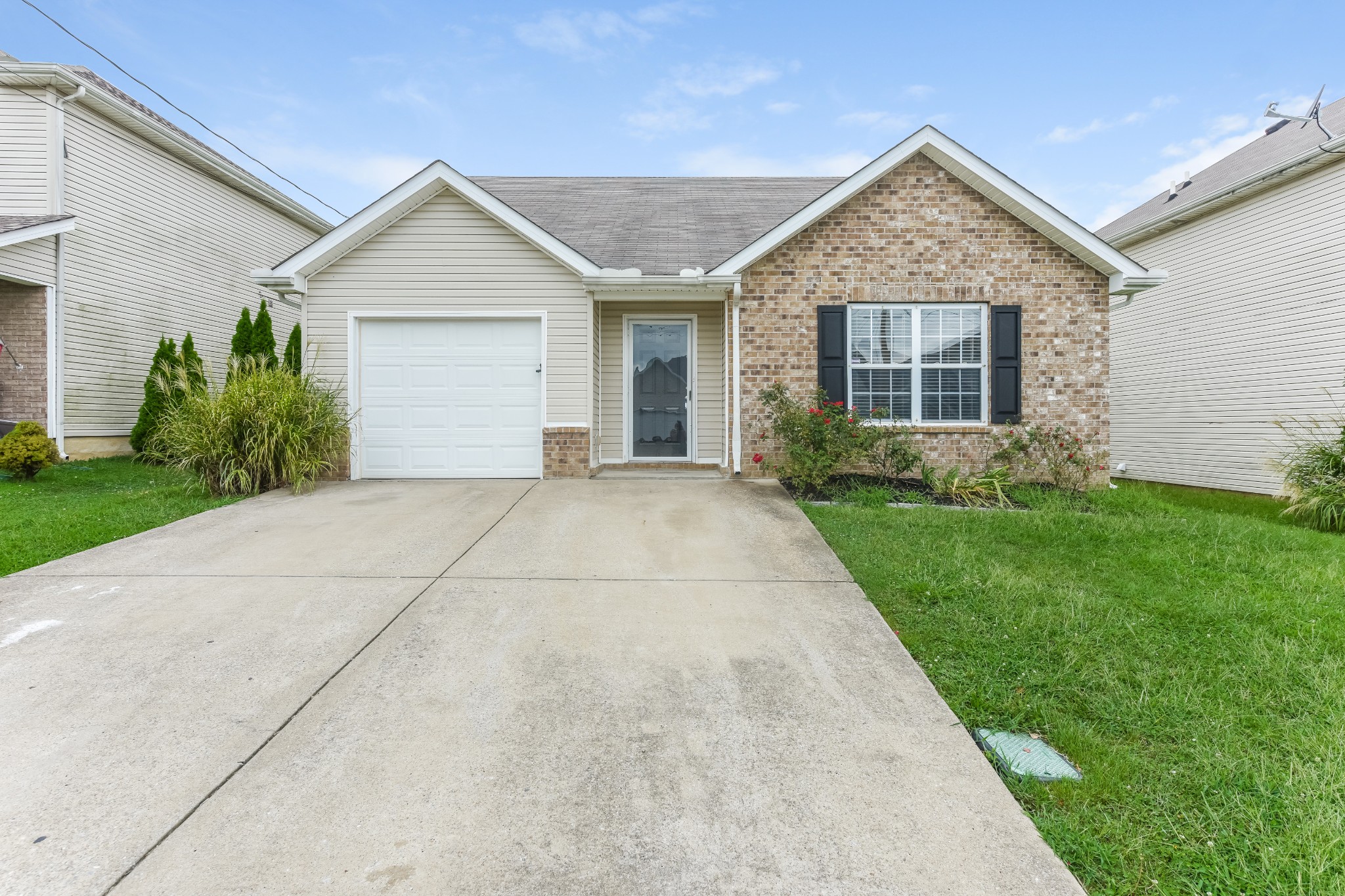 223 Quiet Ln Property Photo 1