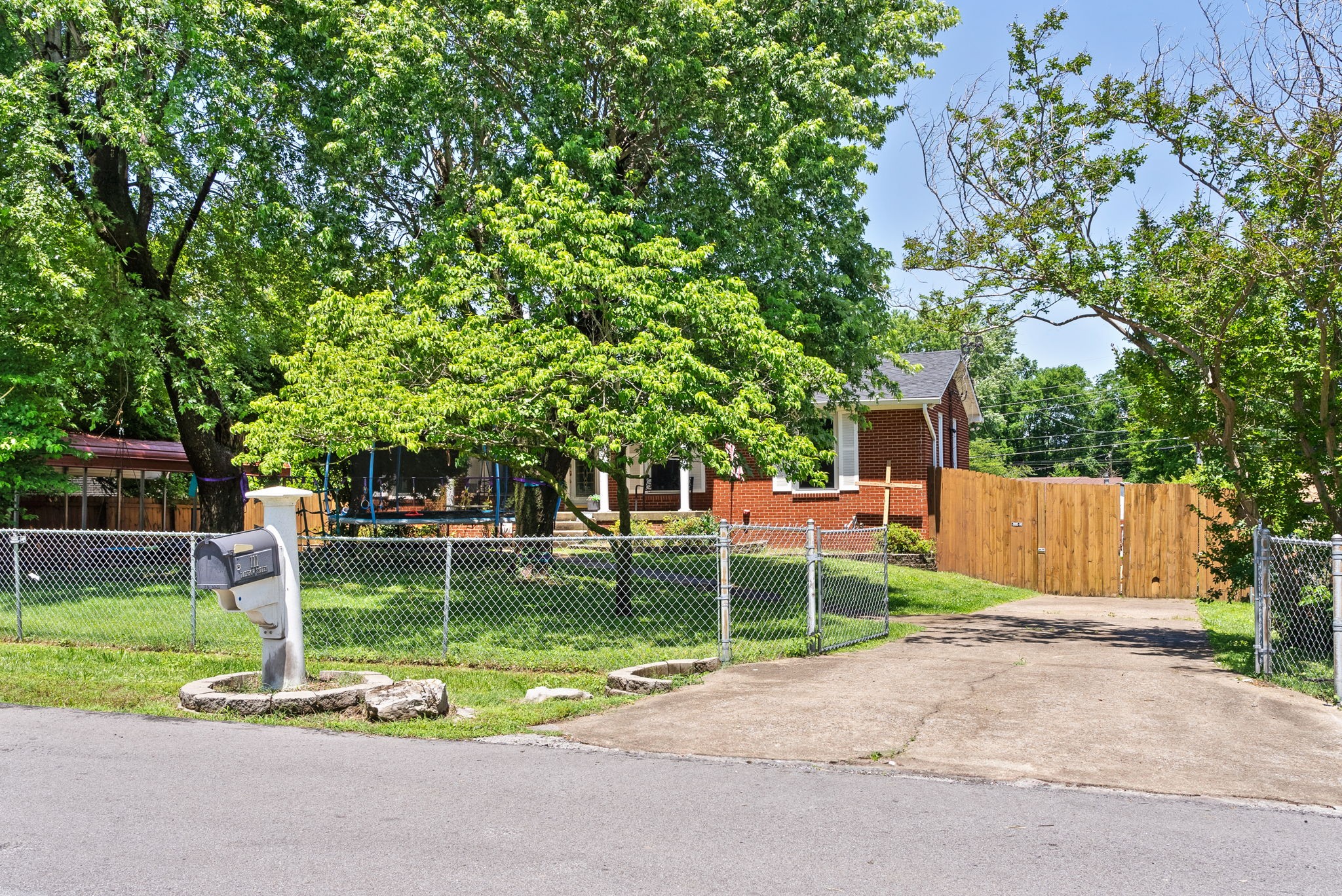 111 Rainbow St Property Photo 40