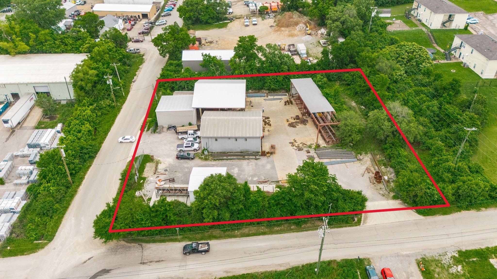 2615 Hart St Property Photo 4