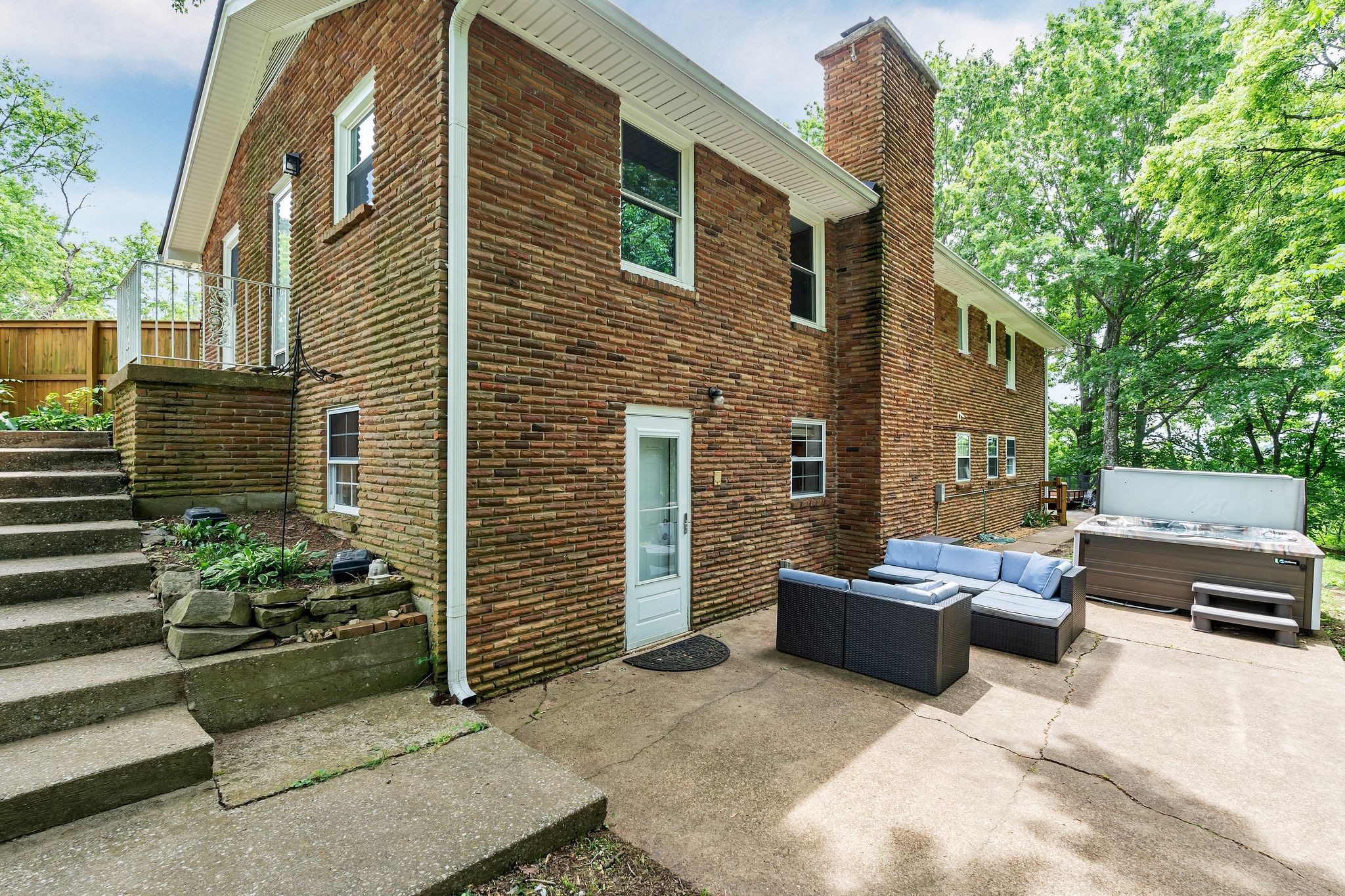 415 Isaac Dr Property Photo 10