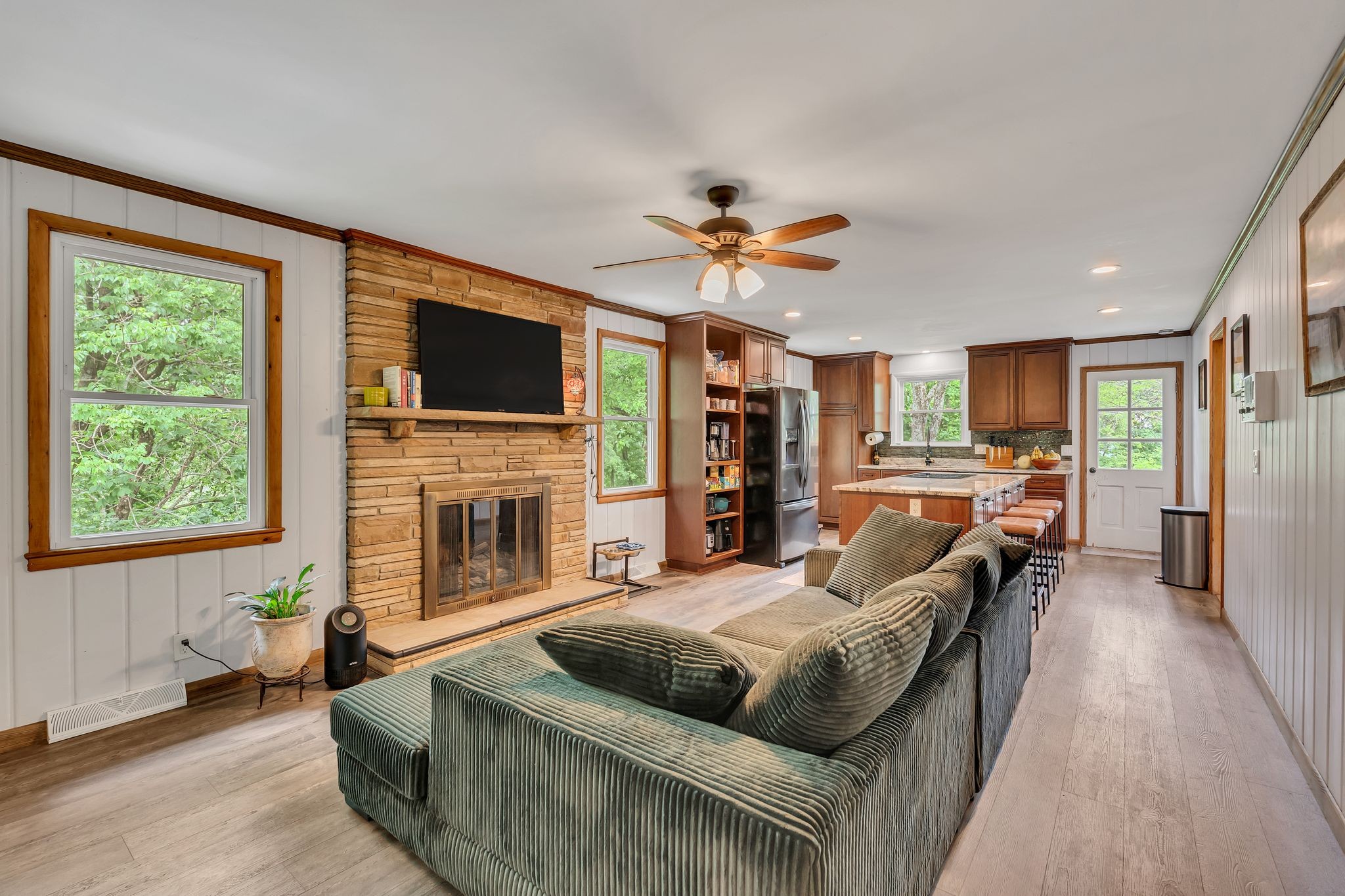 415 Isaac Dr Property Photo 18