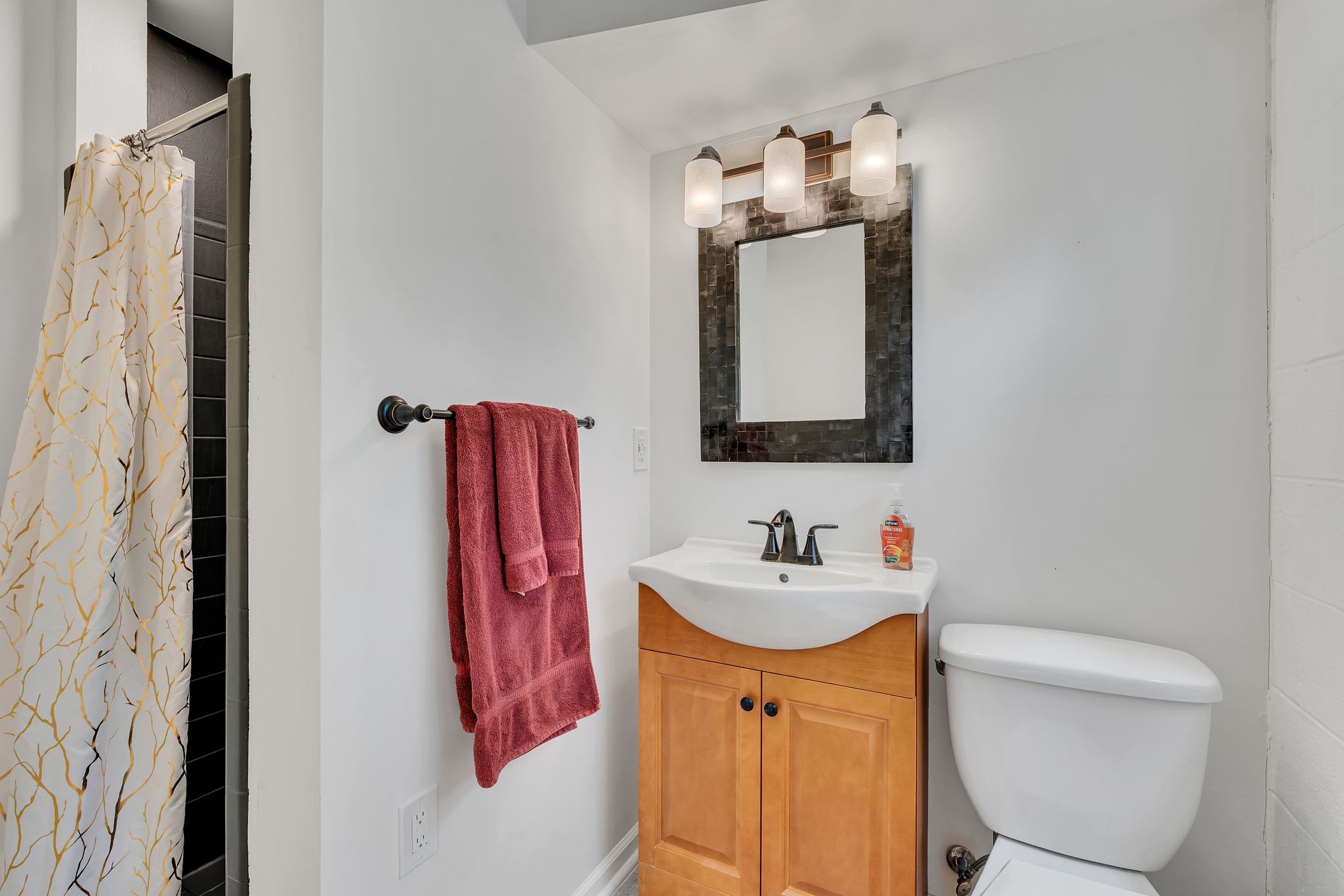 415 Isaac Dr Property Photo 40