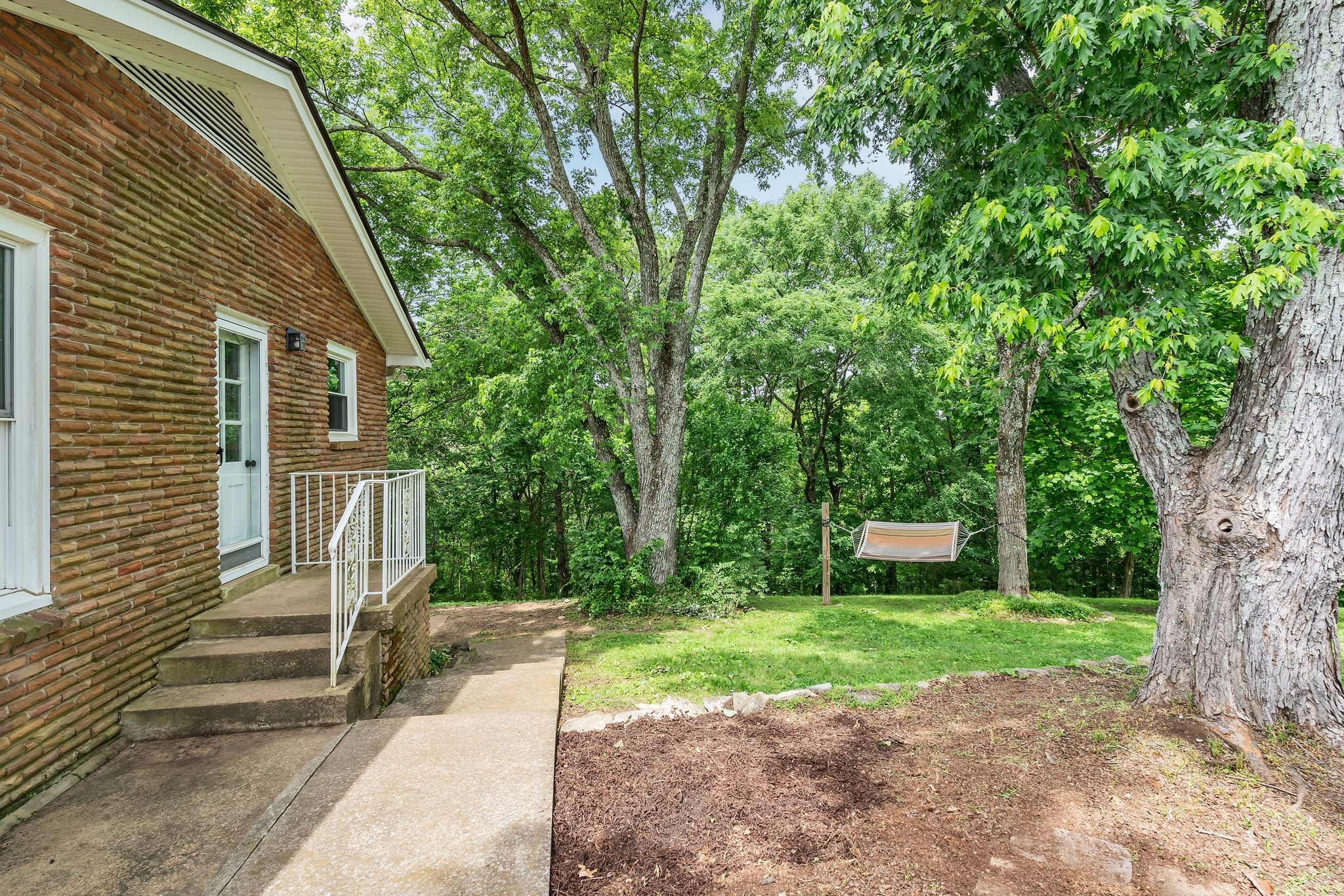 415 Isaac Dr Property Photo 43