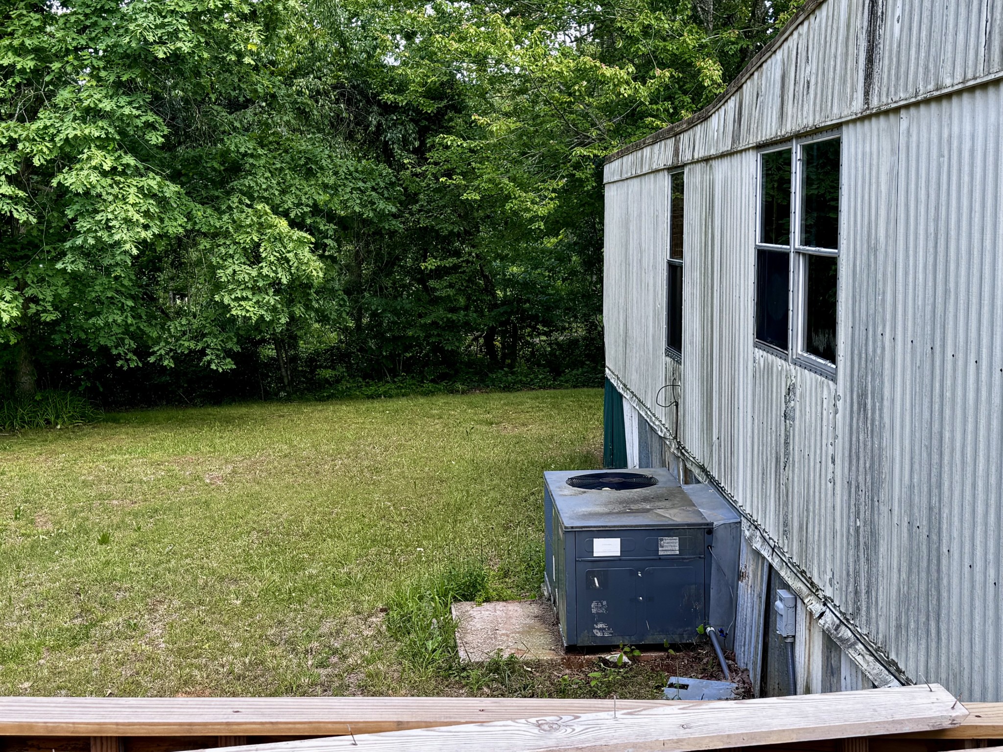 511 E Big Springs Rd Property Photo 9