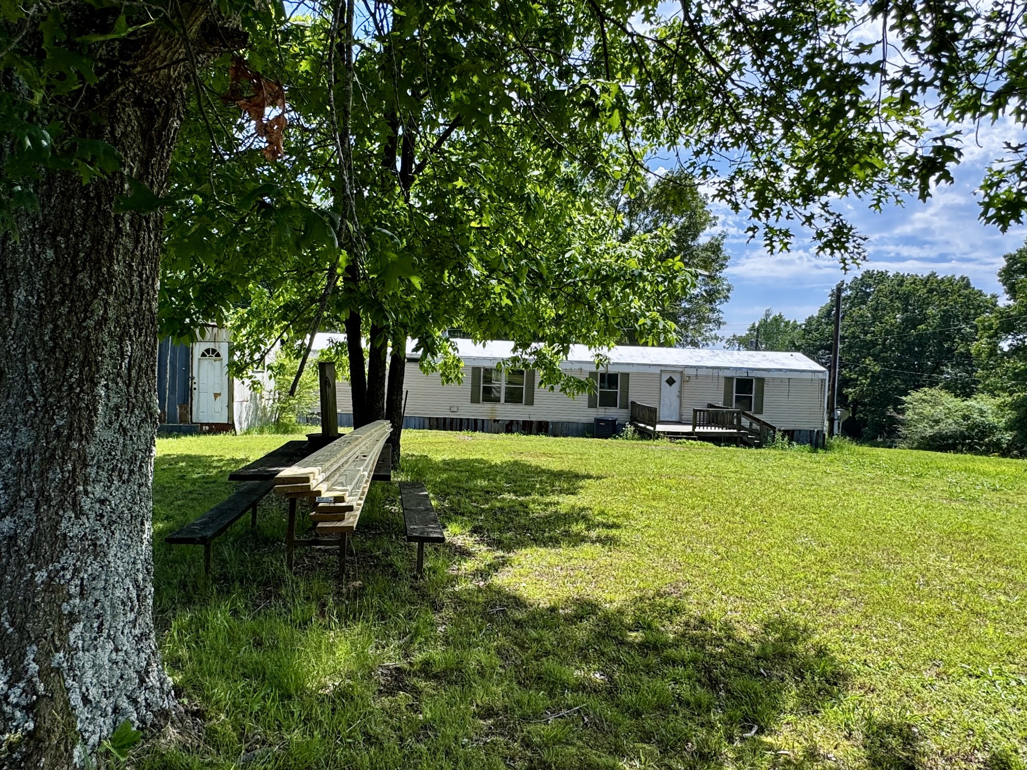 511 E Big Springs Rd Property Photo 18