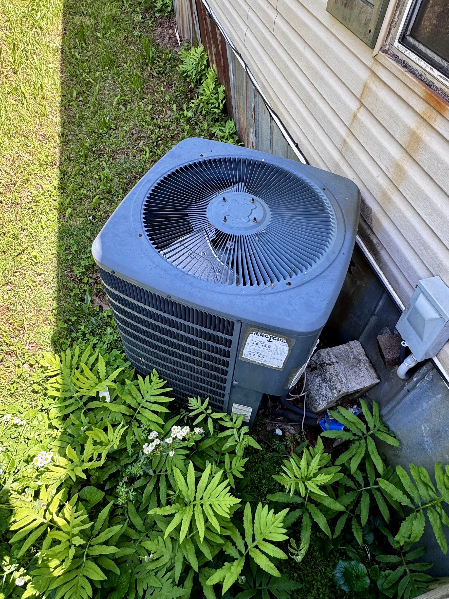 511 E Big Springs Rd Property Photo 19