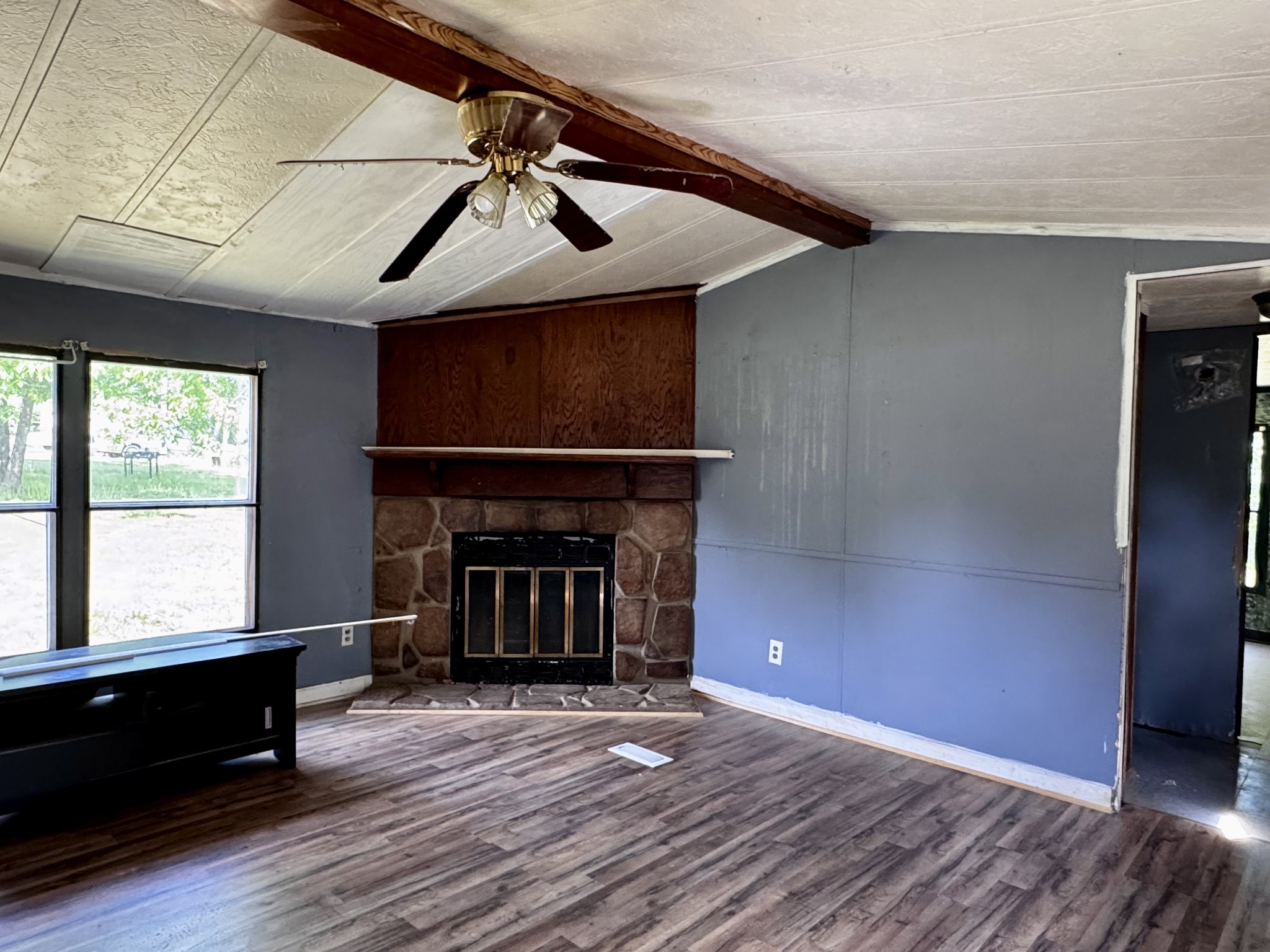 511 E Big Springs Rd Property Photo 22