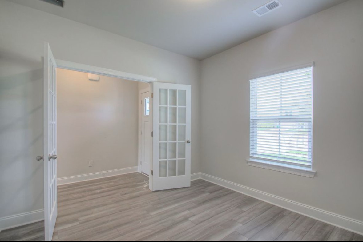 1275 Dutch Peak Property Photo 3