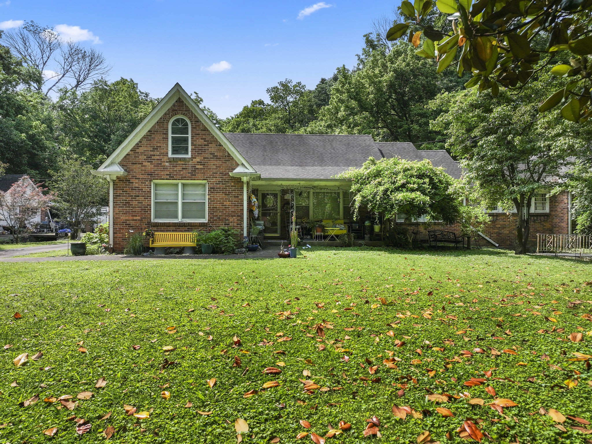 1400 Sunnymeade Dr Property Photo 3