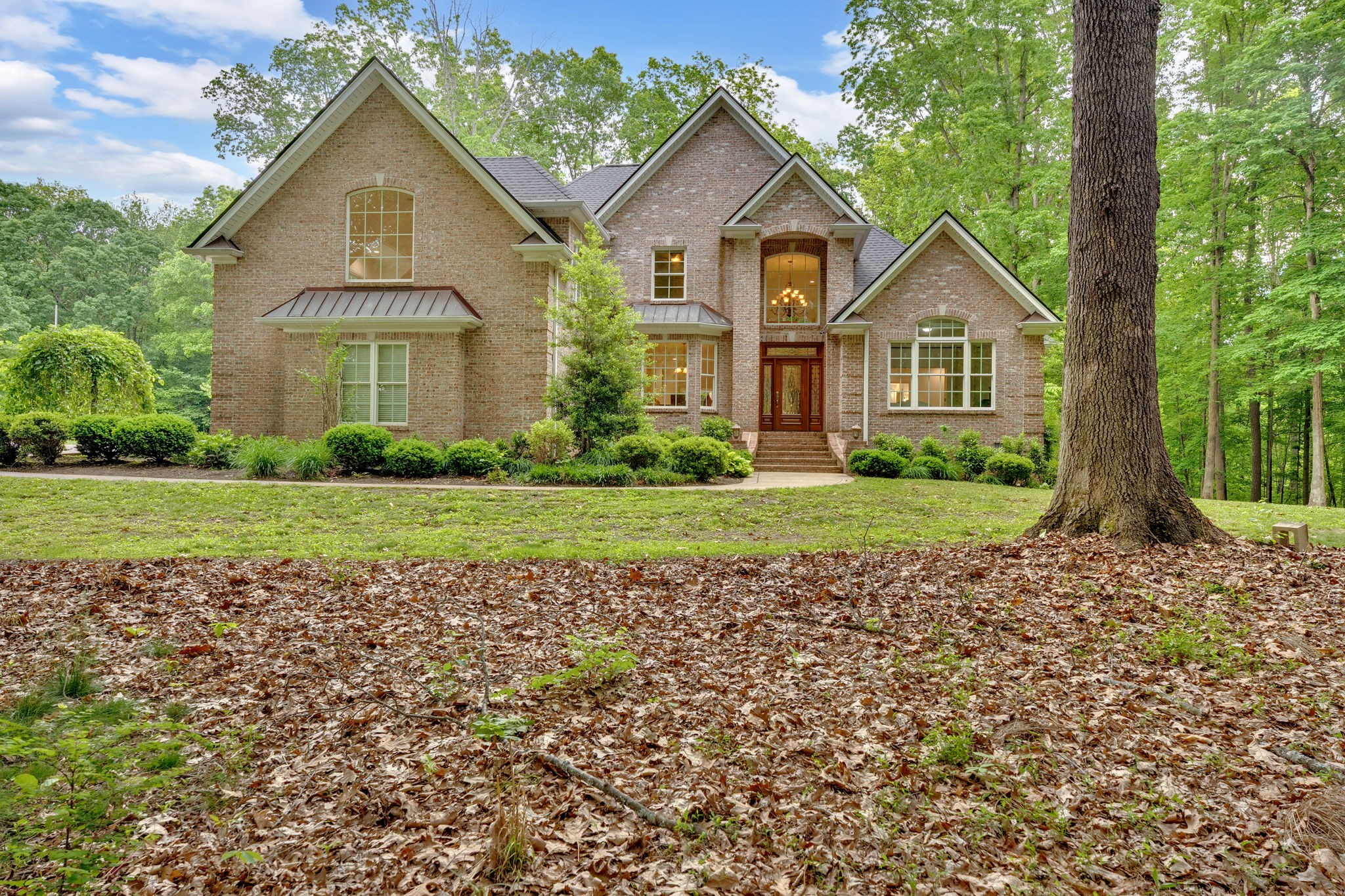 6948 Whispering Oaks Dr Property Photo