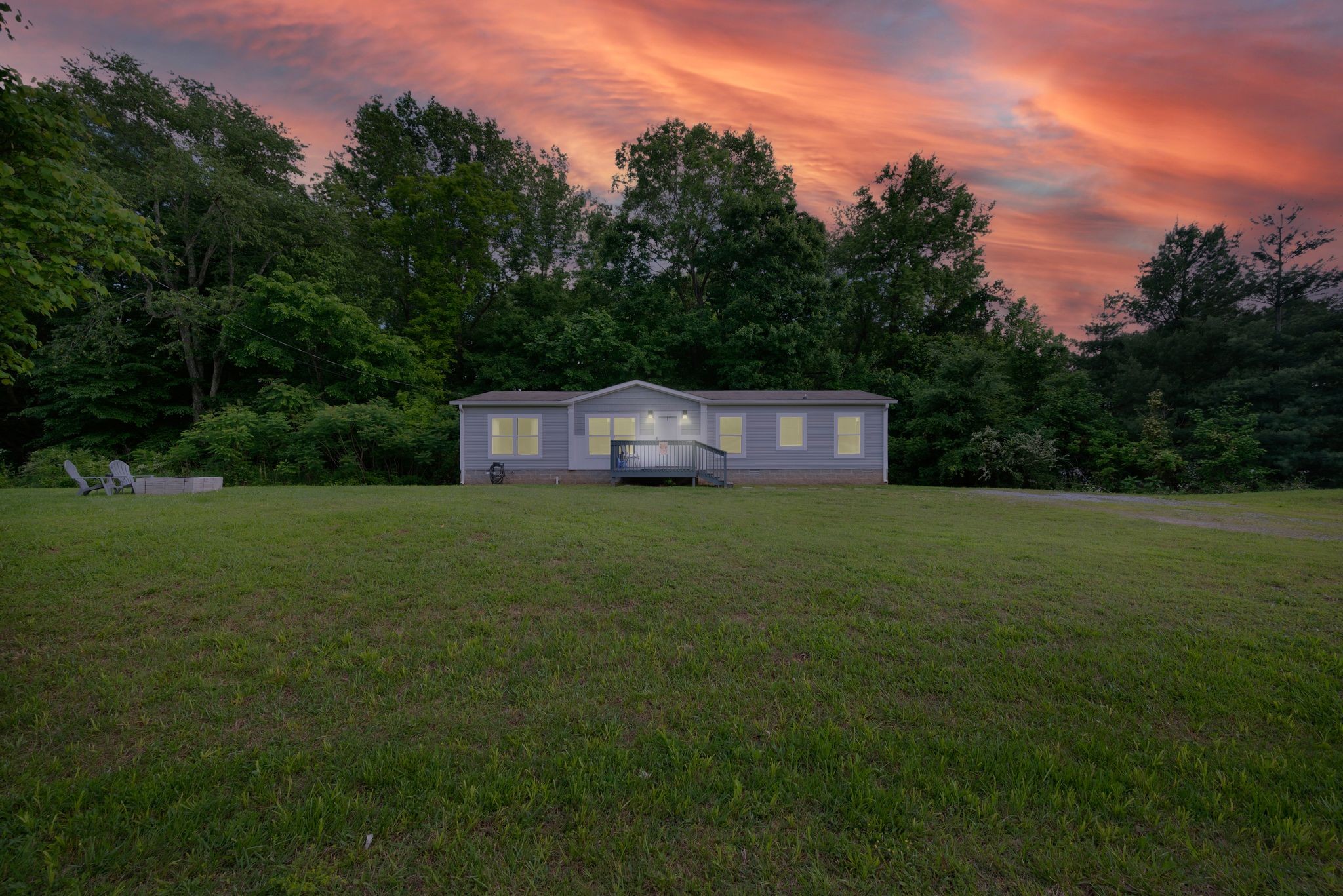 3039 Meadow Ct Property Photo 1