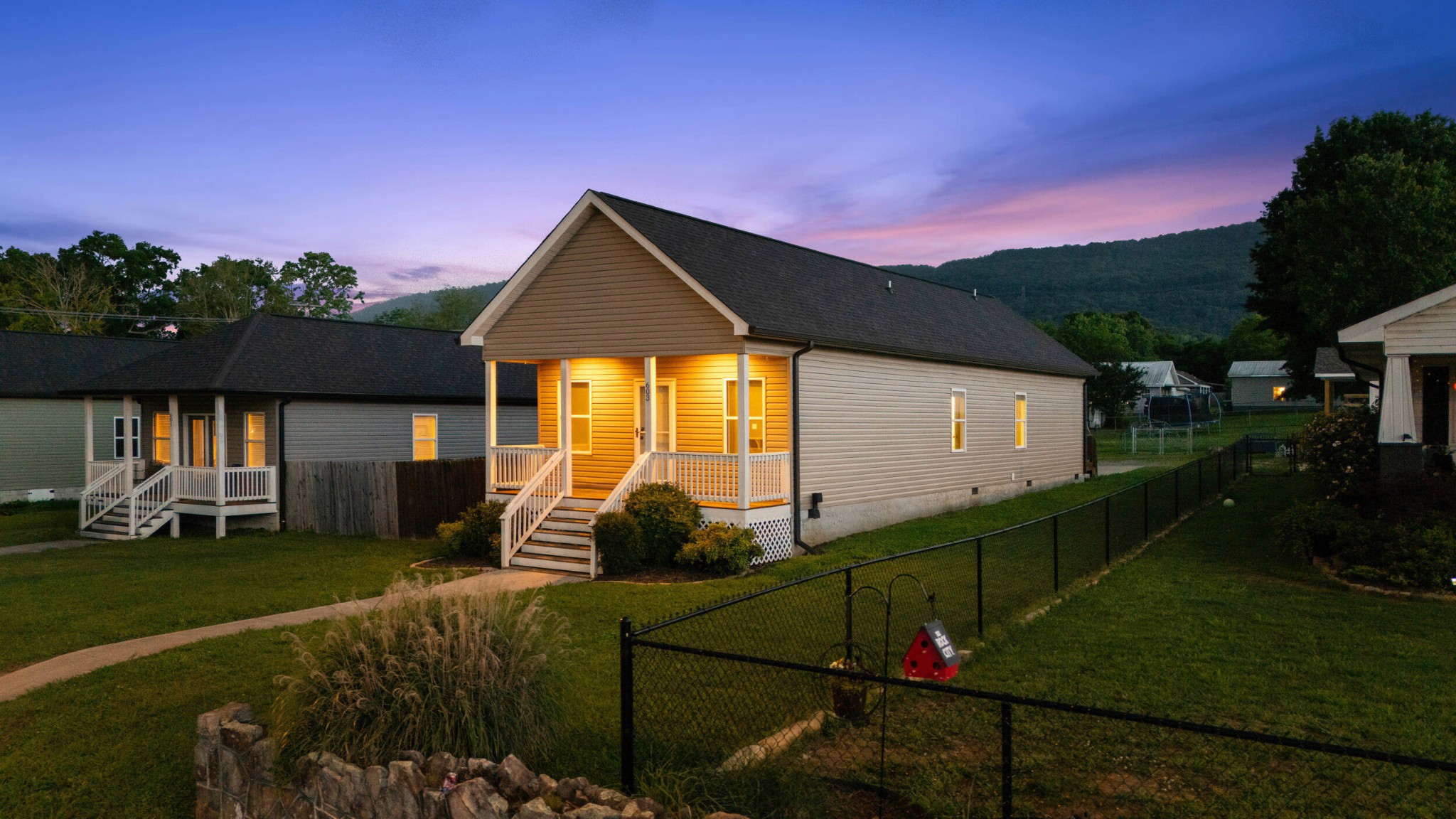 603 Browns Ferry Road Property Photo 2
