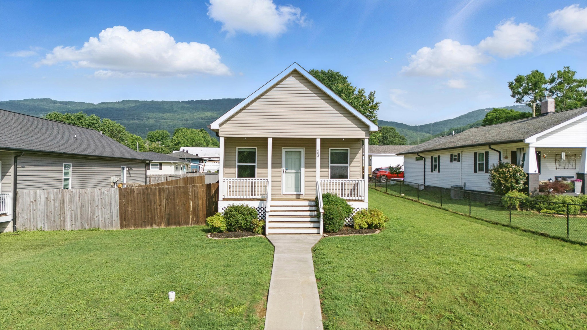 603 Browns Ferry Road Property Photo 4