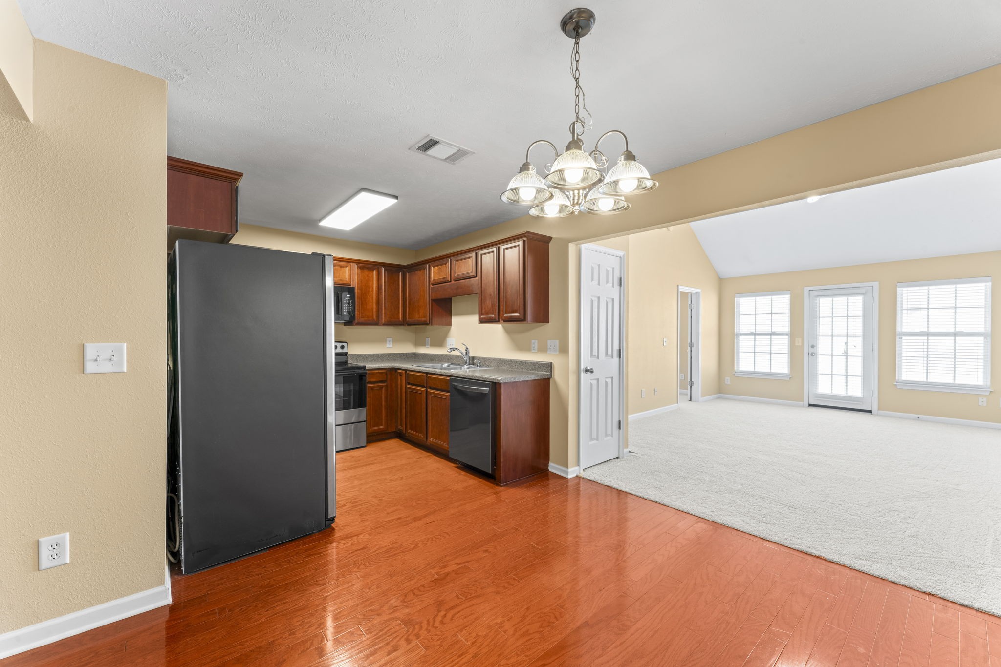 1036 Harold Lee Dr Property Photo 10